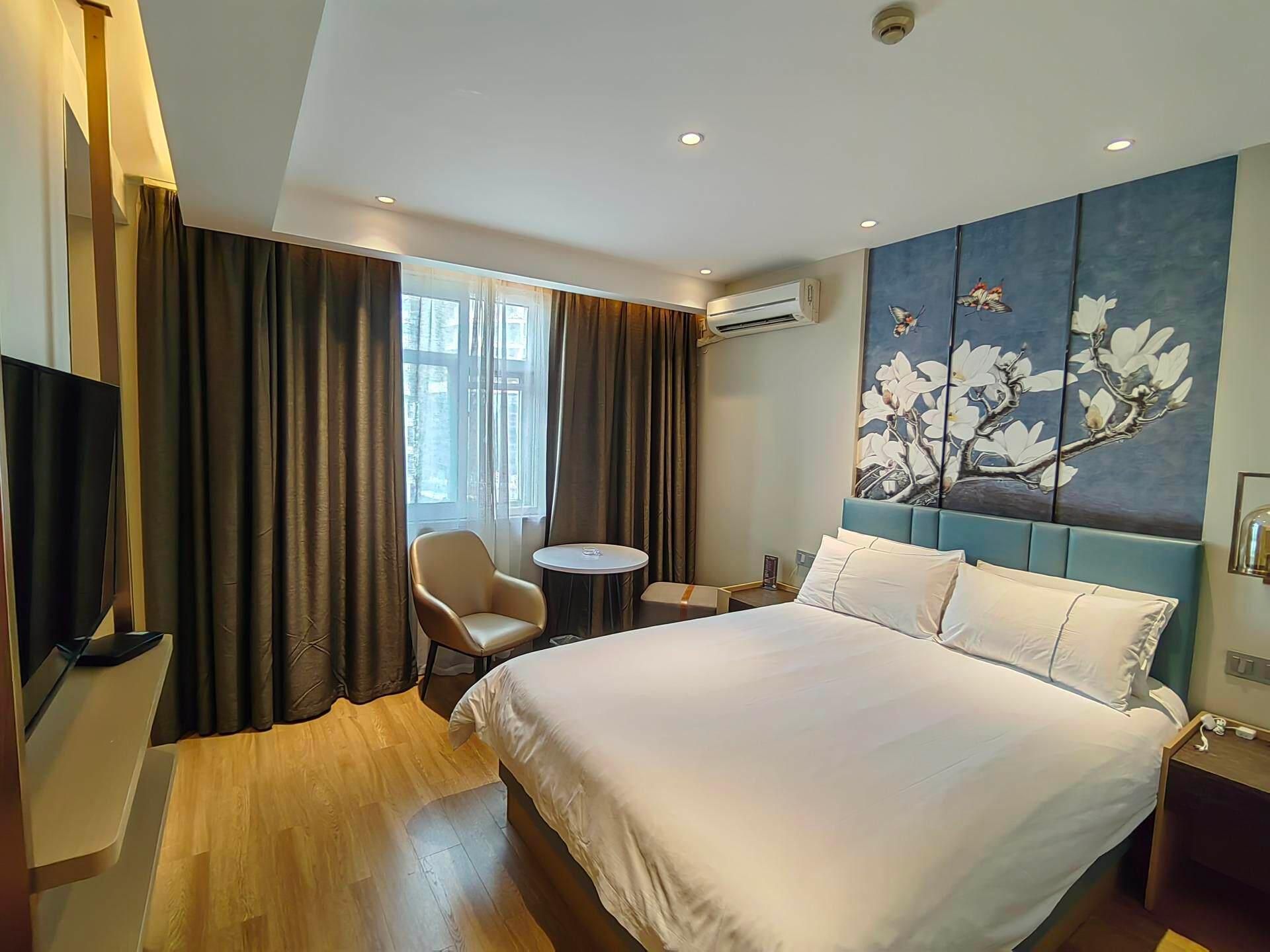 WH - Superior Bed Room