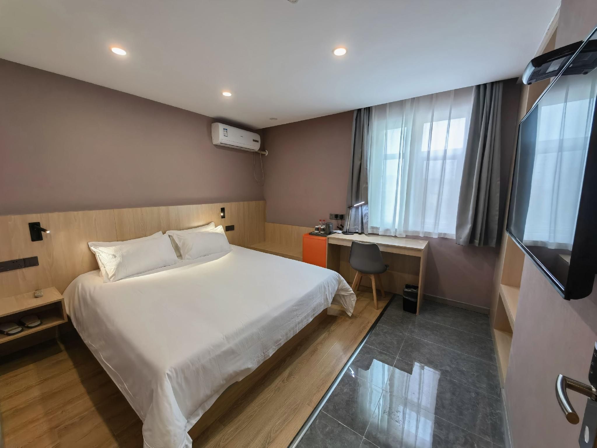 WH - Standard Room