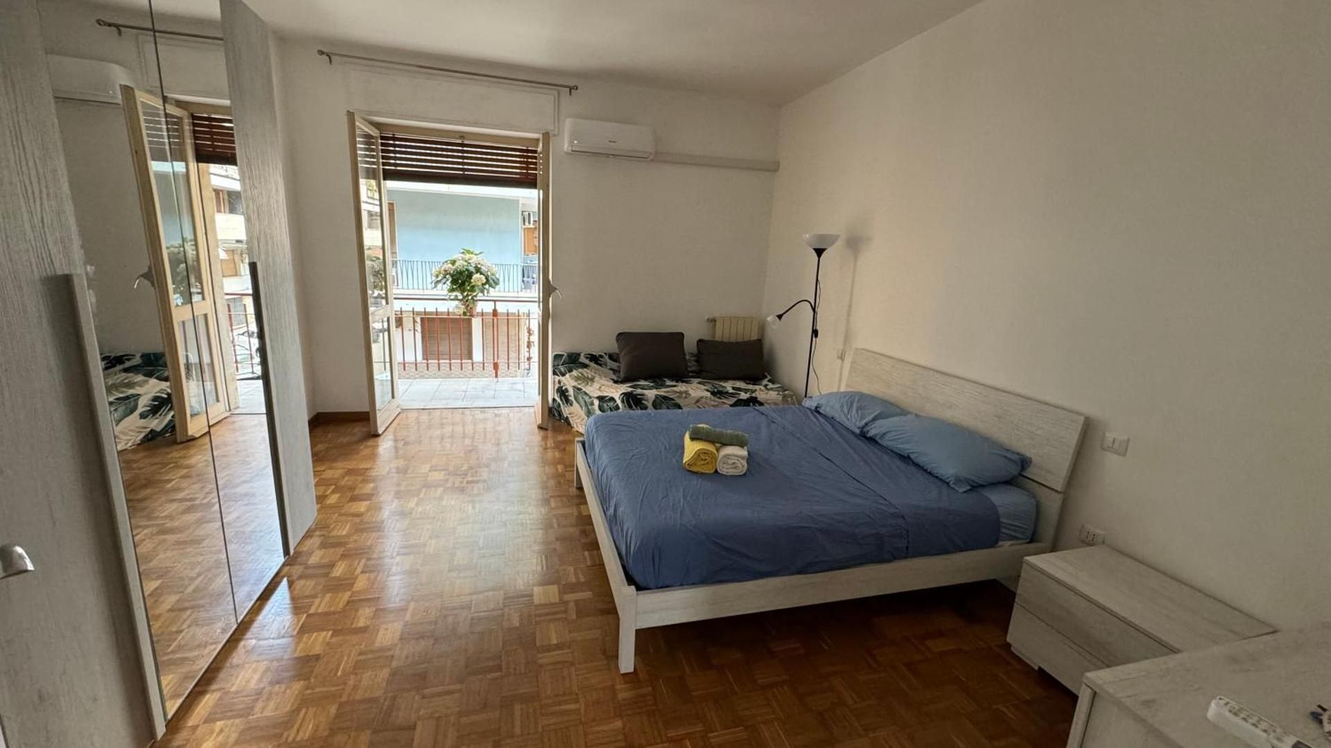 Double Room with Private External Bathroom