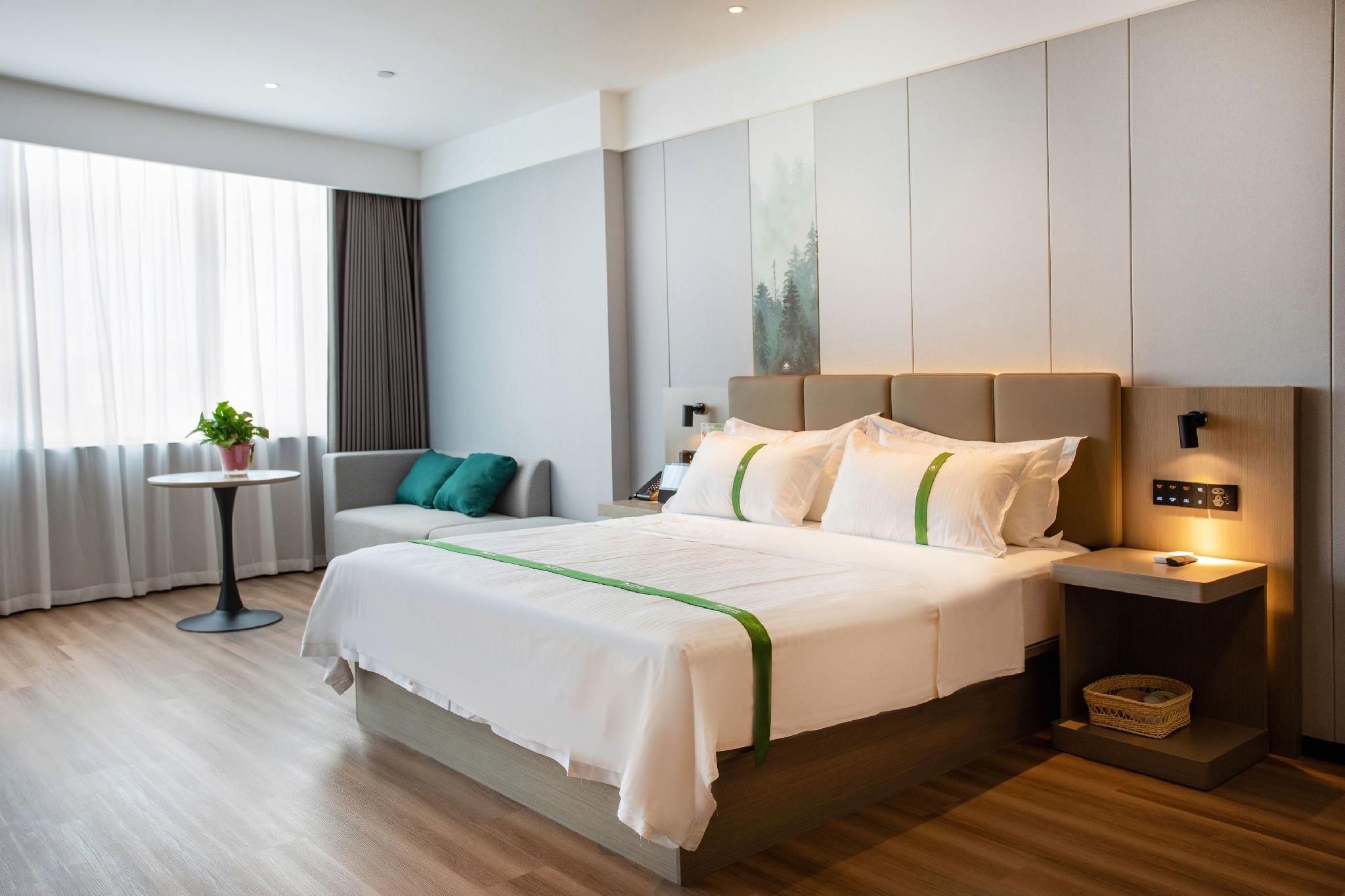 GTI - Guest Room, Chess