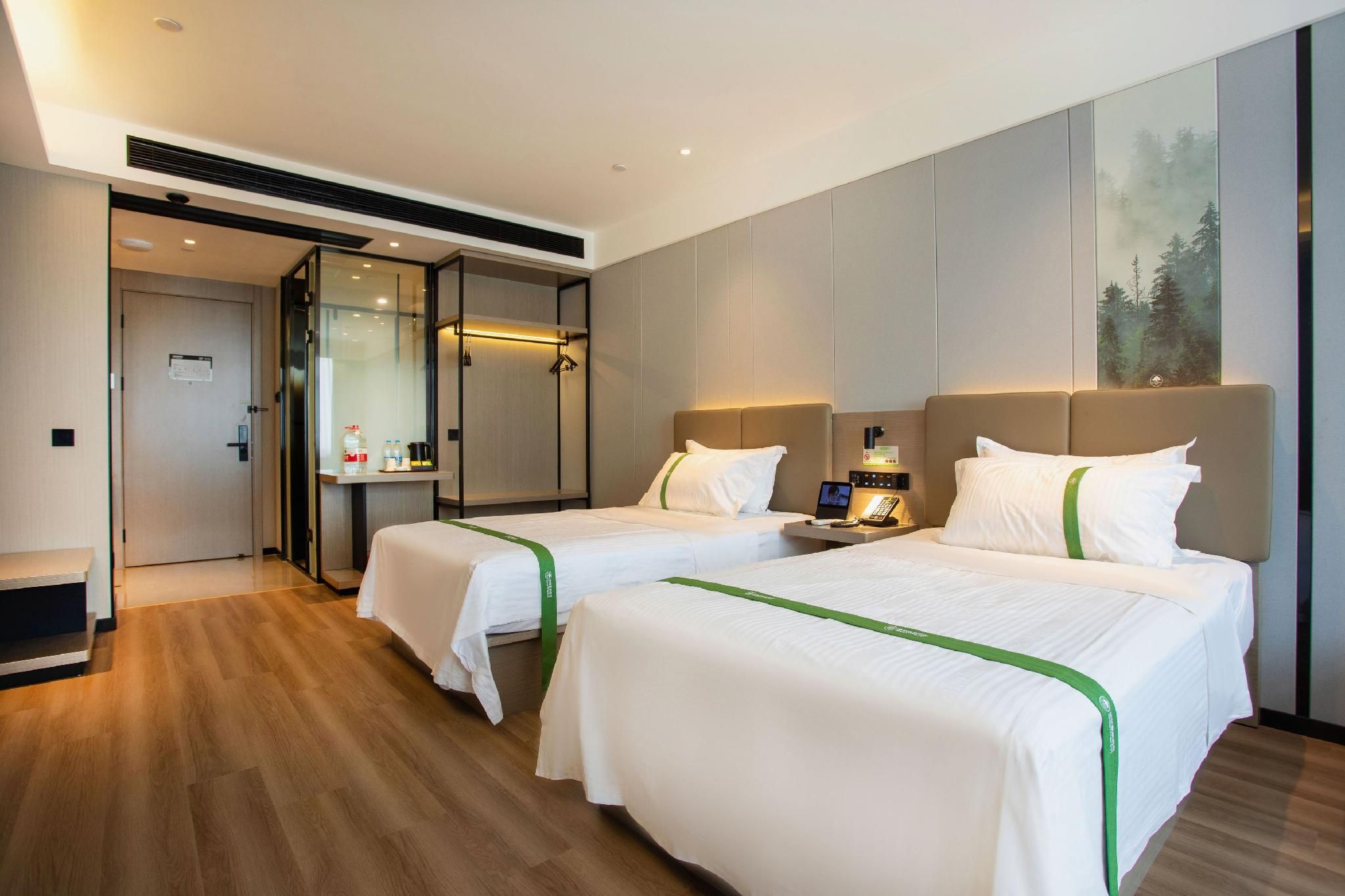 Twin Room with View