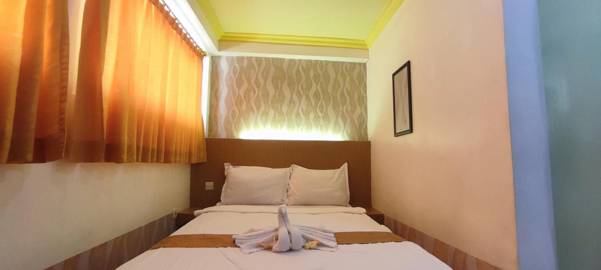 Votel Hotel DePratnya Kediri King Superior 3