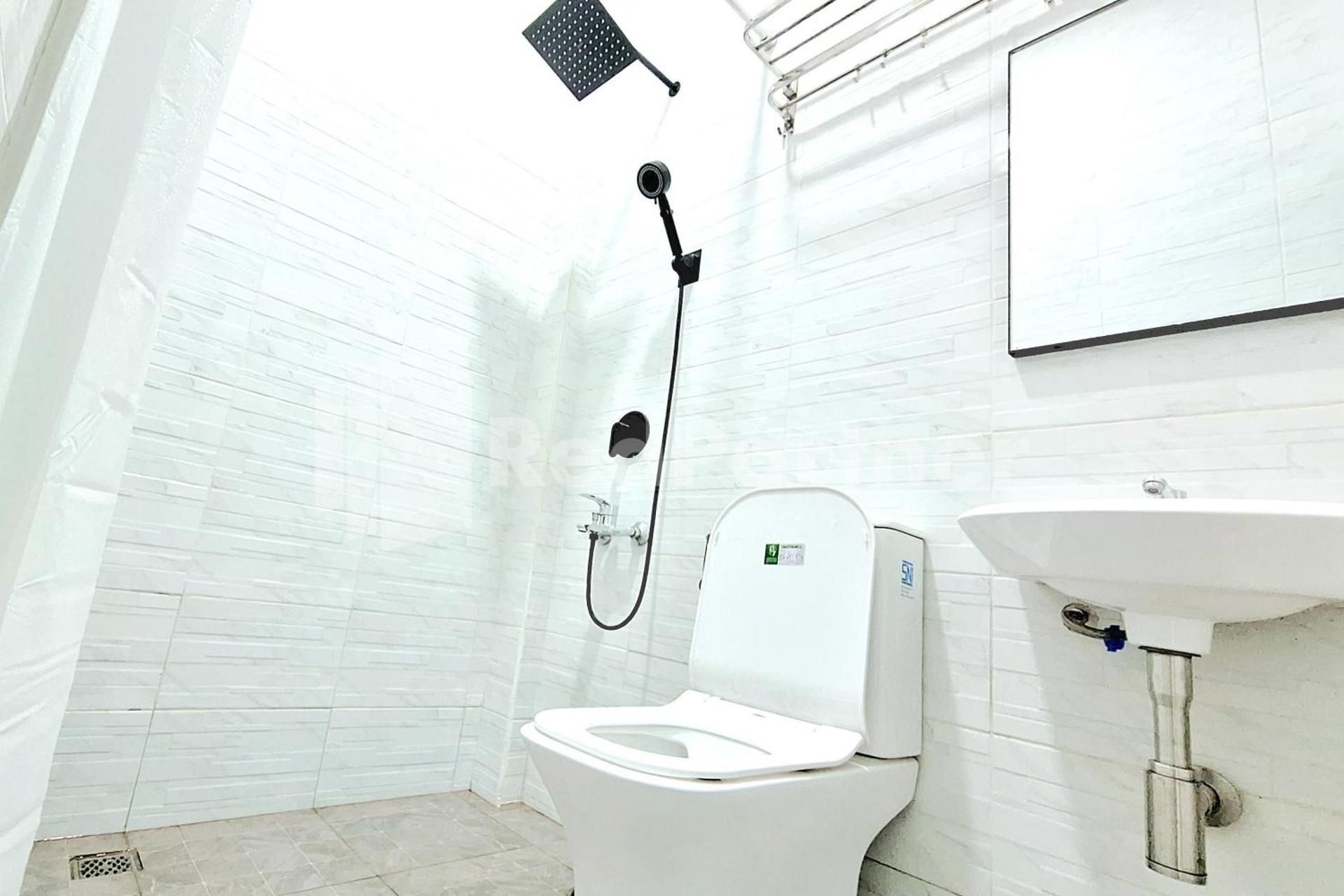 Griya Prashasta Mitra RedDoorz Standard Room 2