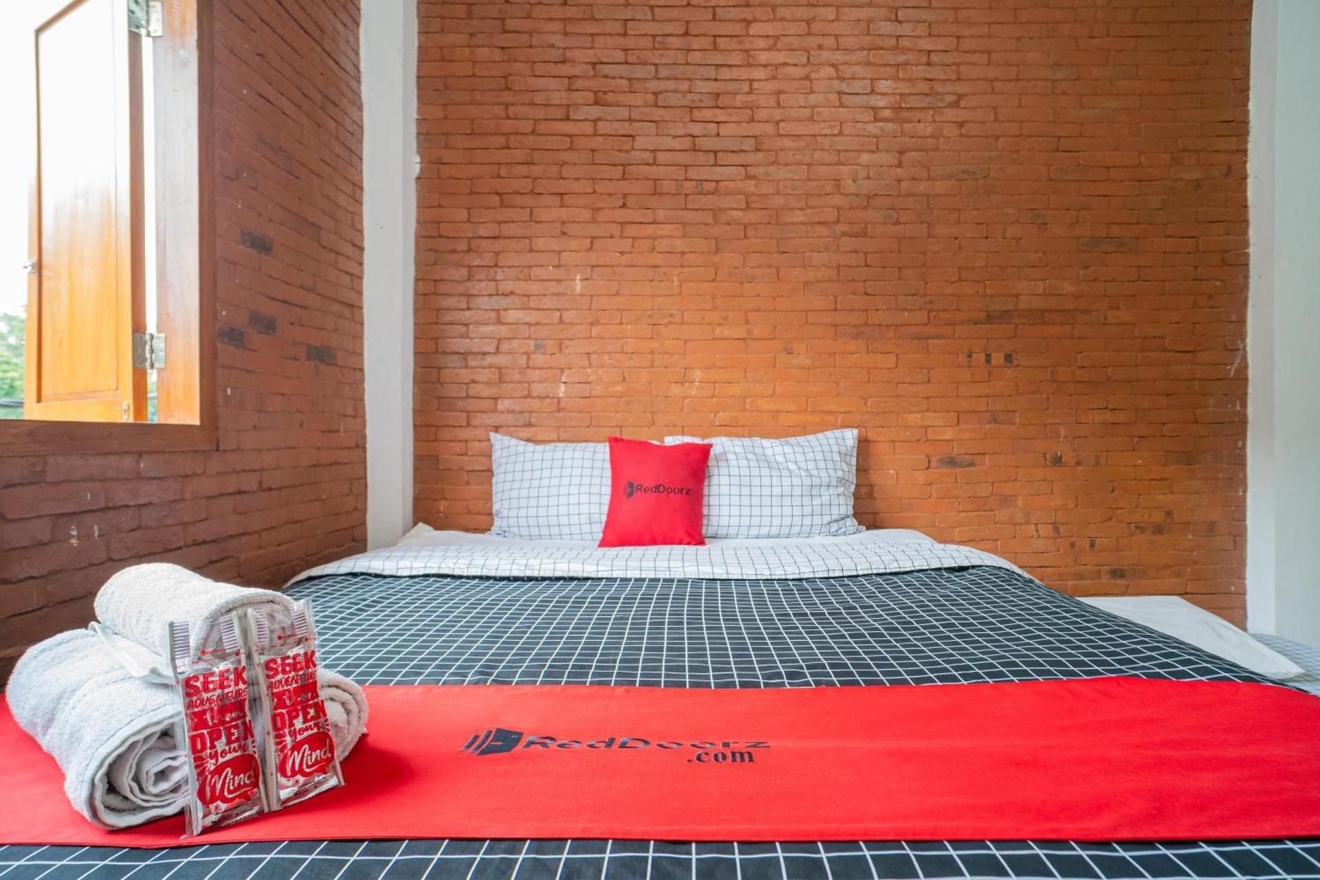 RedDoorz Syariah @ Selomangleng Kediri RedDoorz Room 2