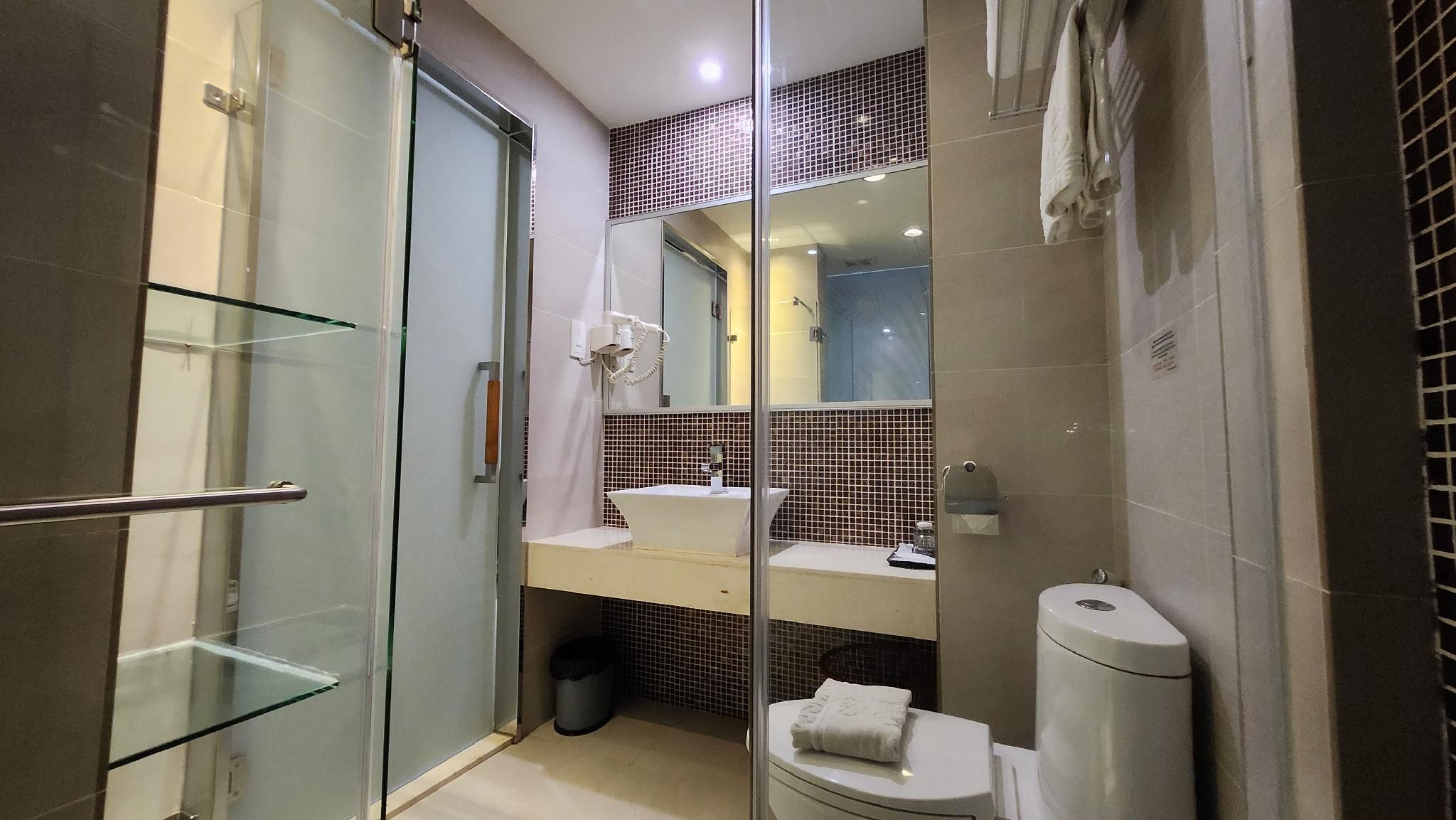 D North Star Hotel & Spa  Family Room 3