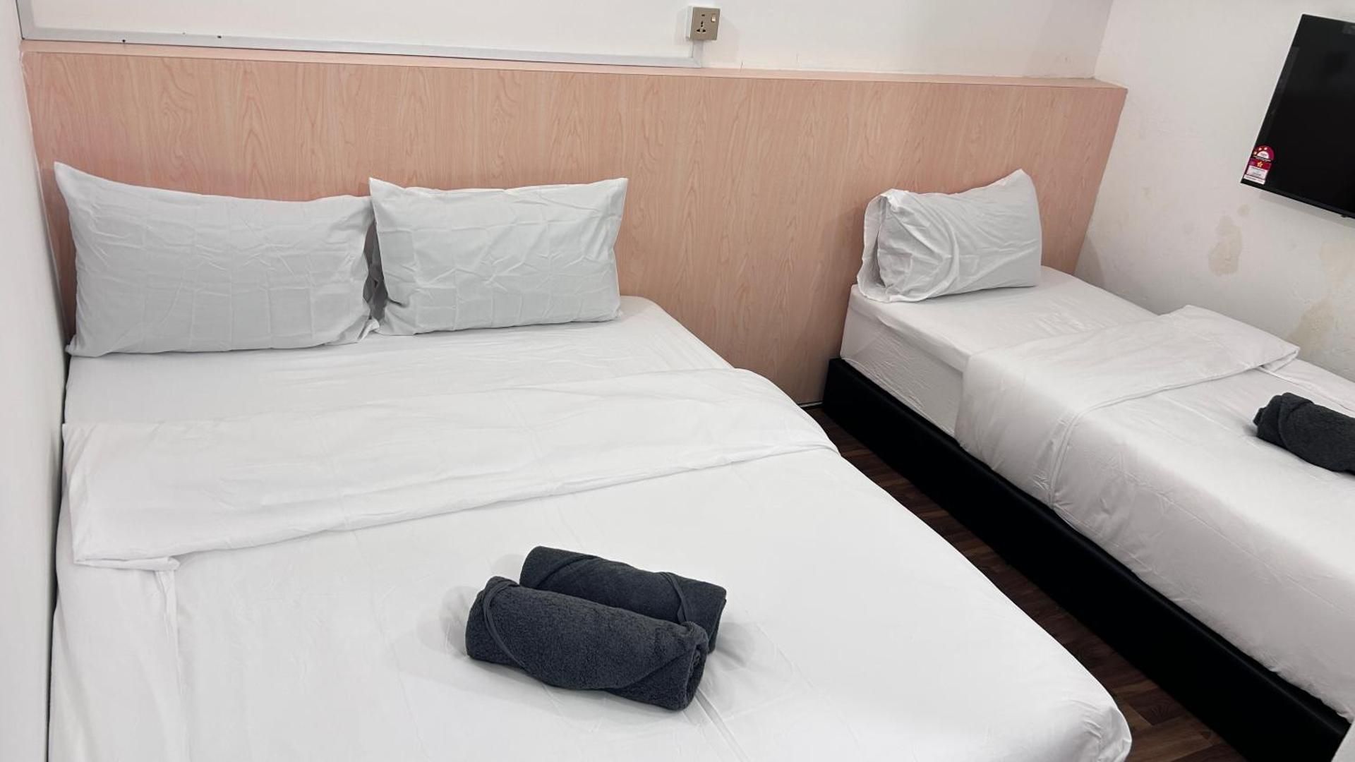 Triple Room with Bathroom