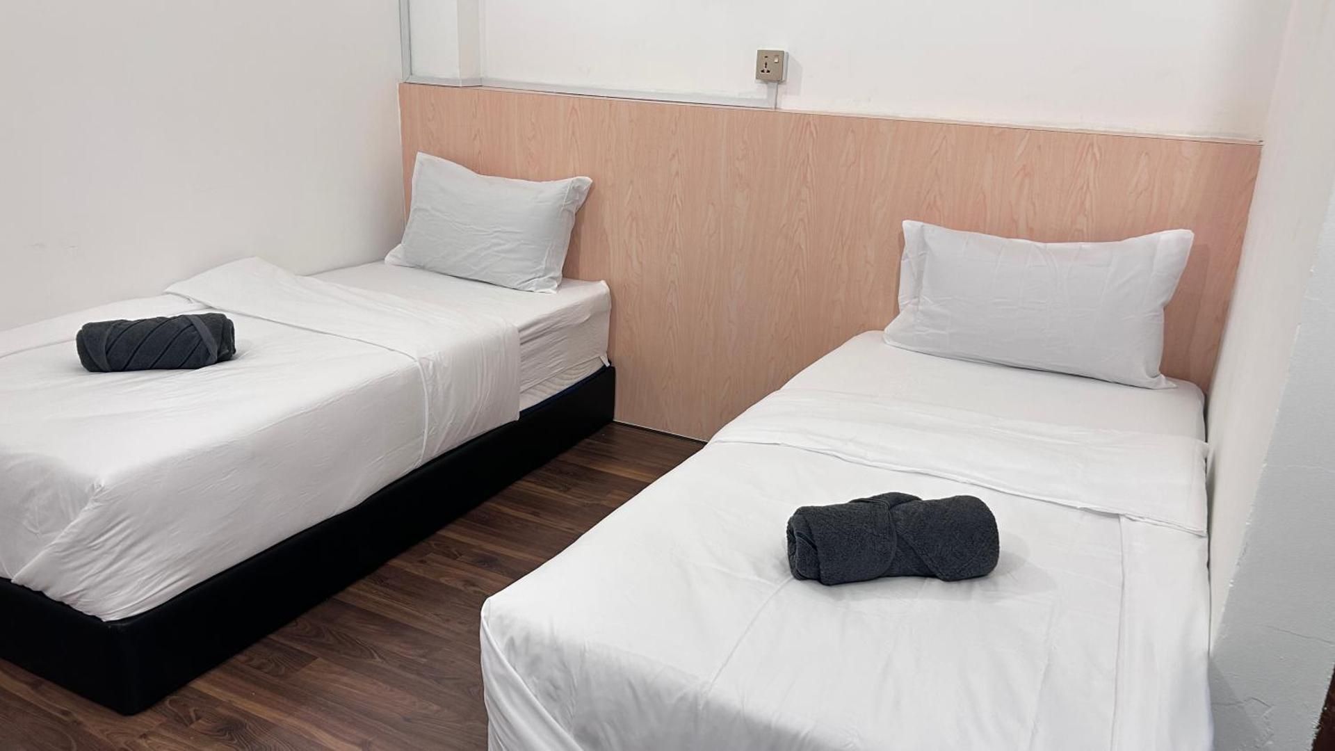 Twin Room with Private Bathroom