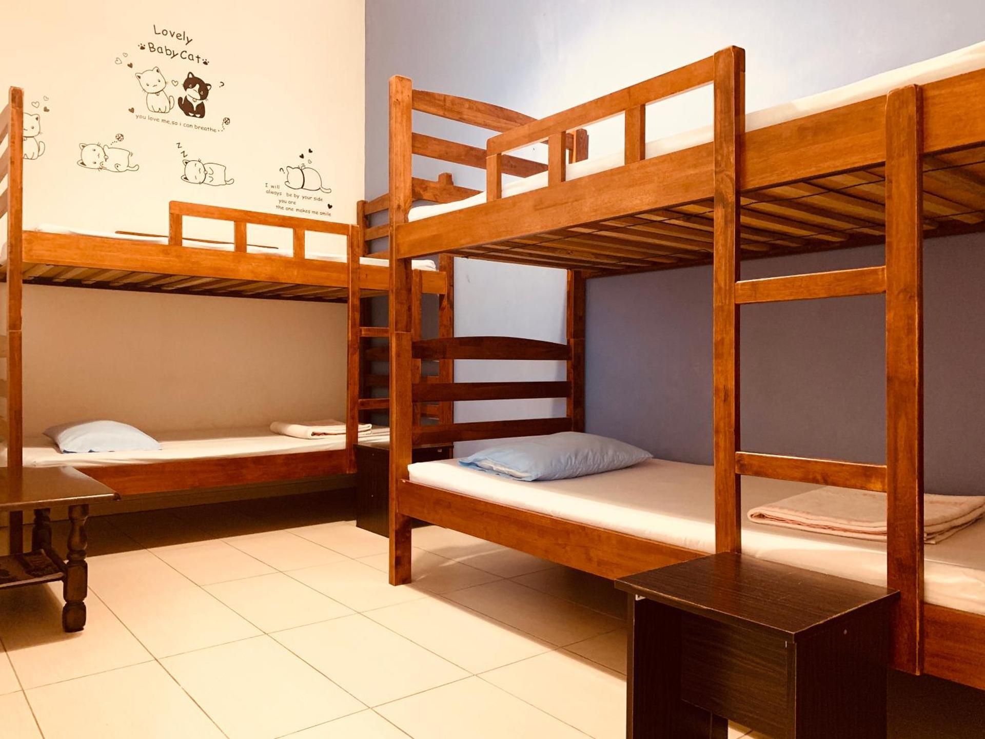 Prima B & B Hostel Quadruple Room with Shared Bathroom - 4 person