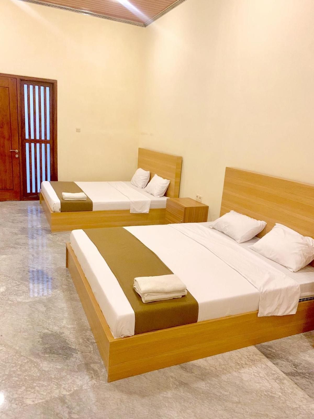 Al-Kiswah Syariah Guest House Twin Room for 4 People 2
