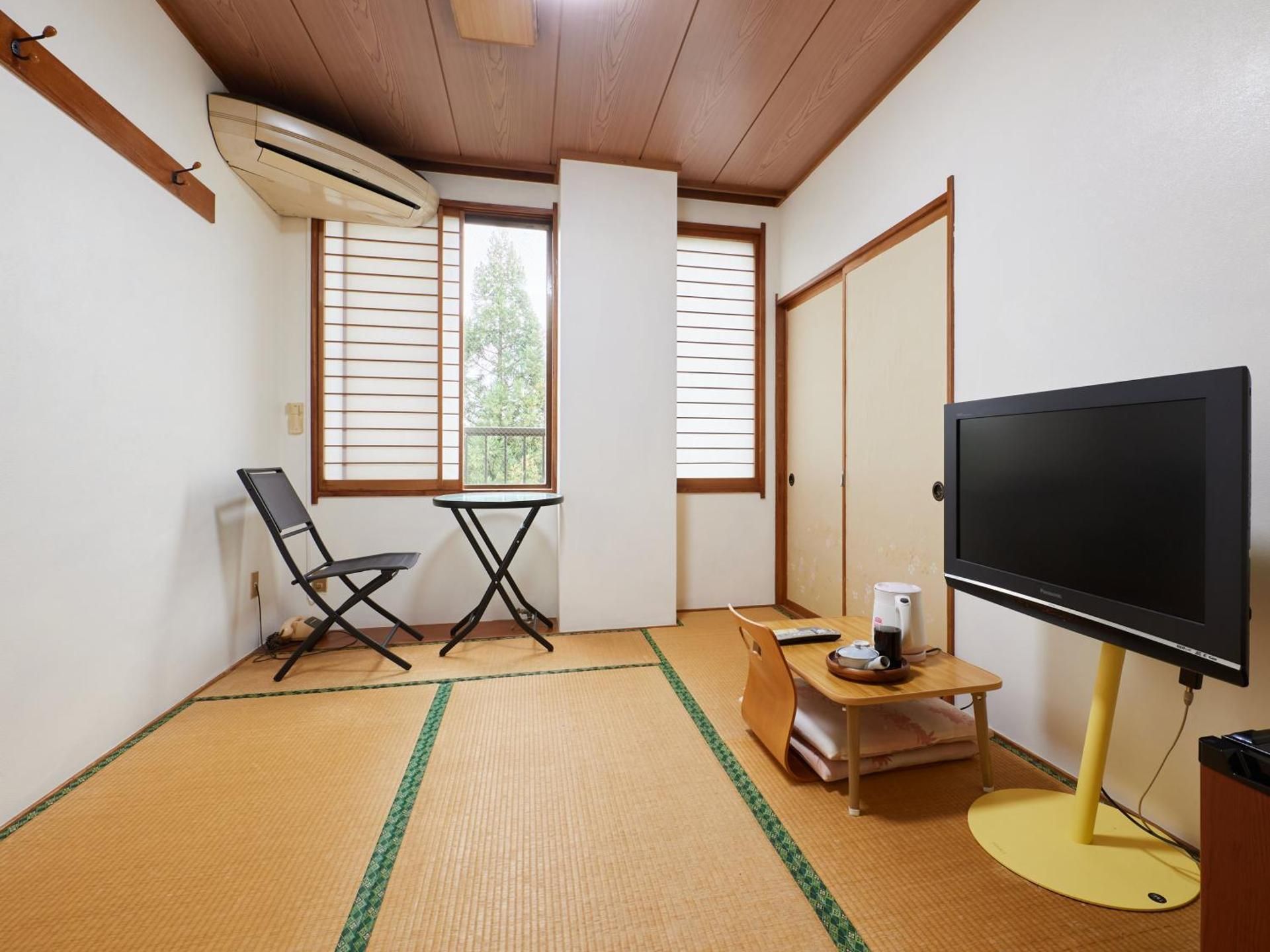 Twin Room with Shared Bathroom