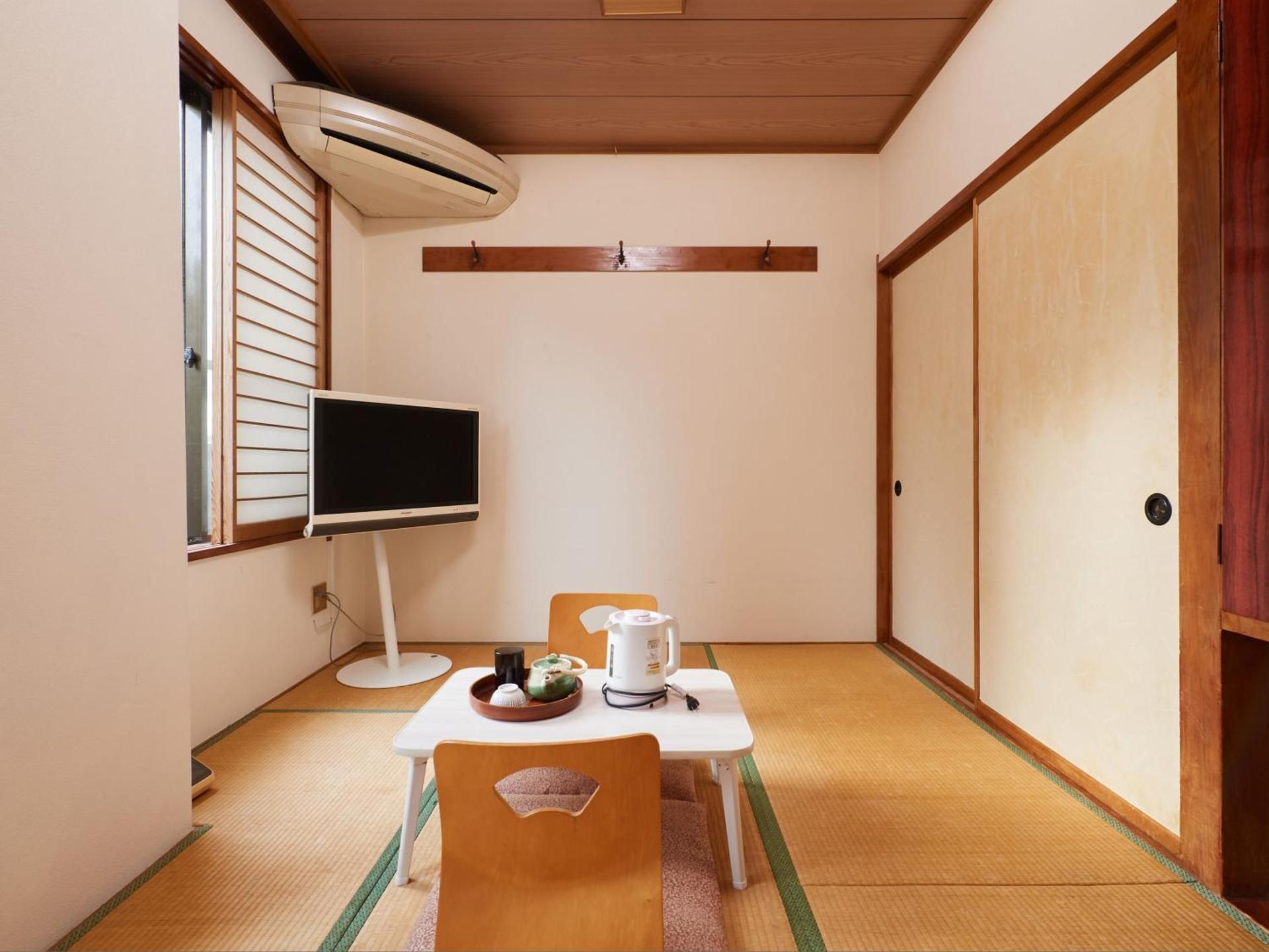 Twin Room with Shared Toilet