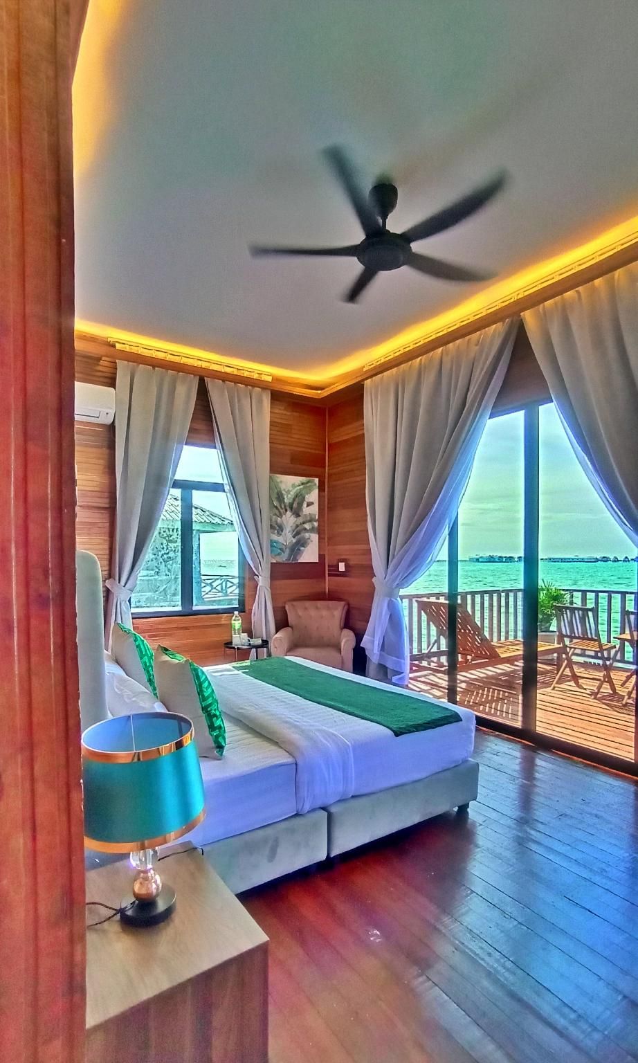 Deluxe Villa with Balcony