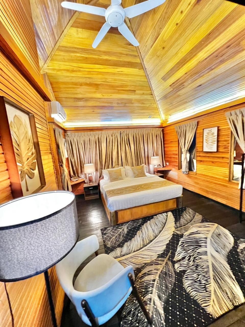 Sunrise View King Villa Room