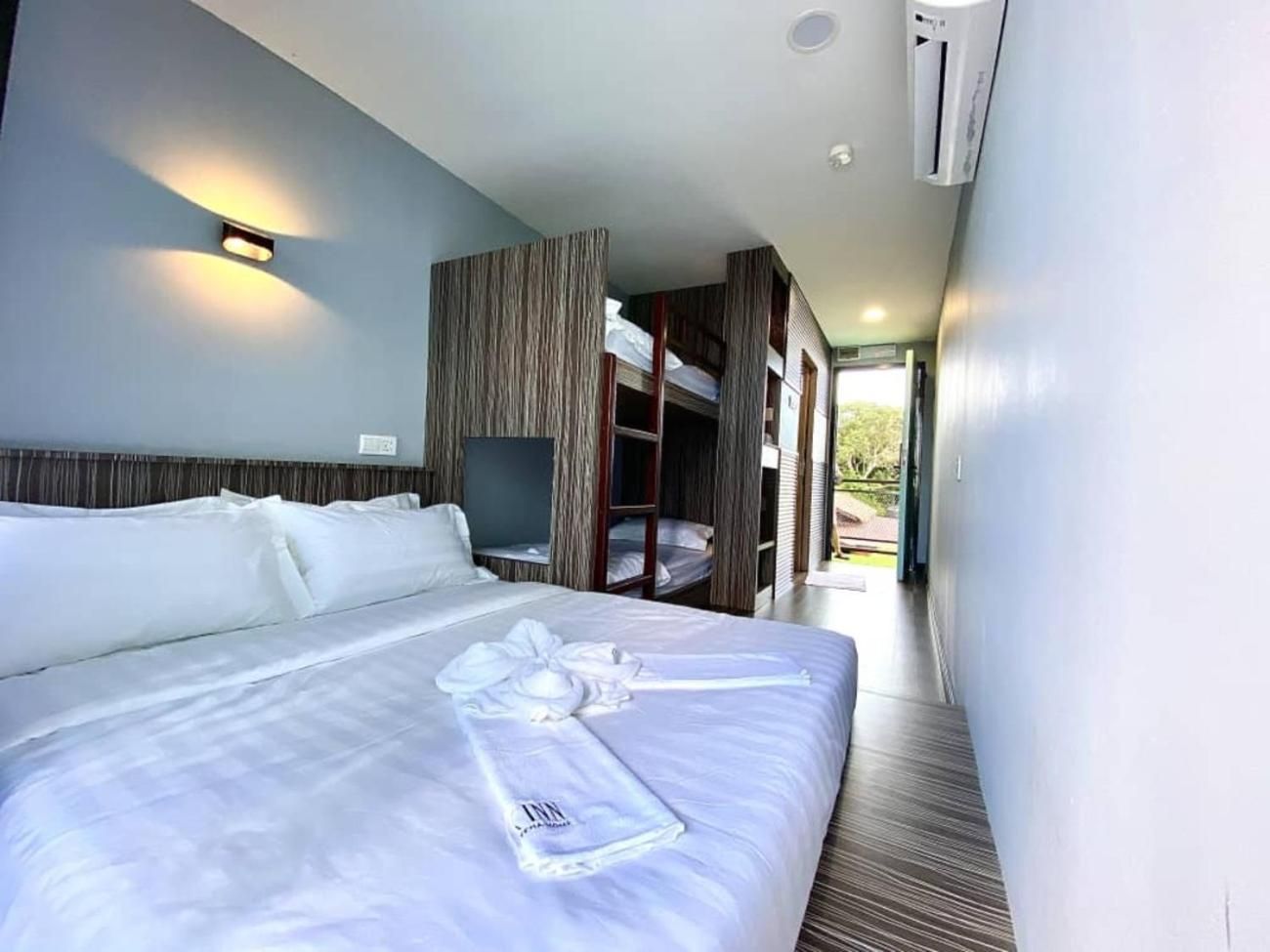 Quadraple Room