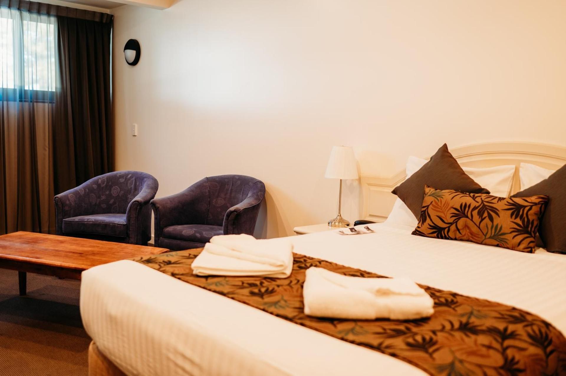 Deluxe Queen Room