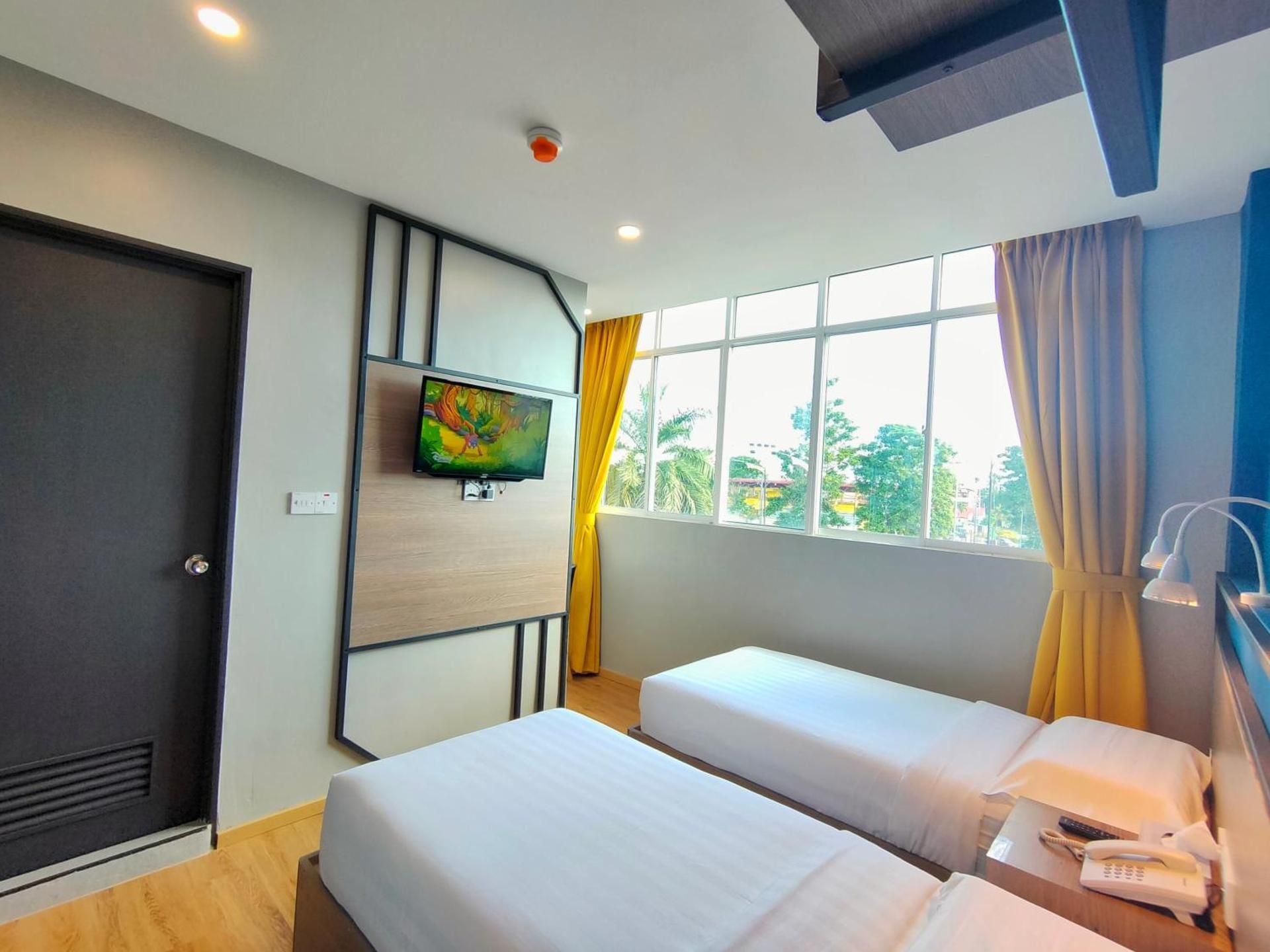 Standard Twin Room