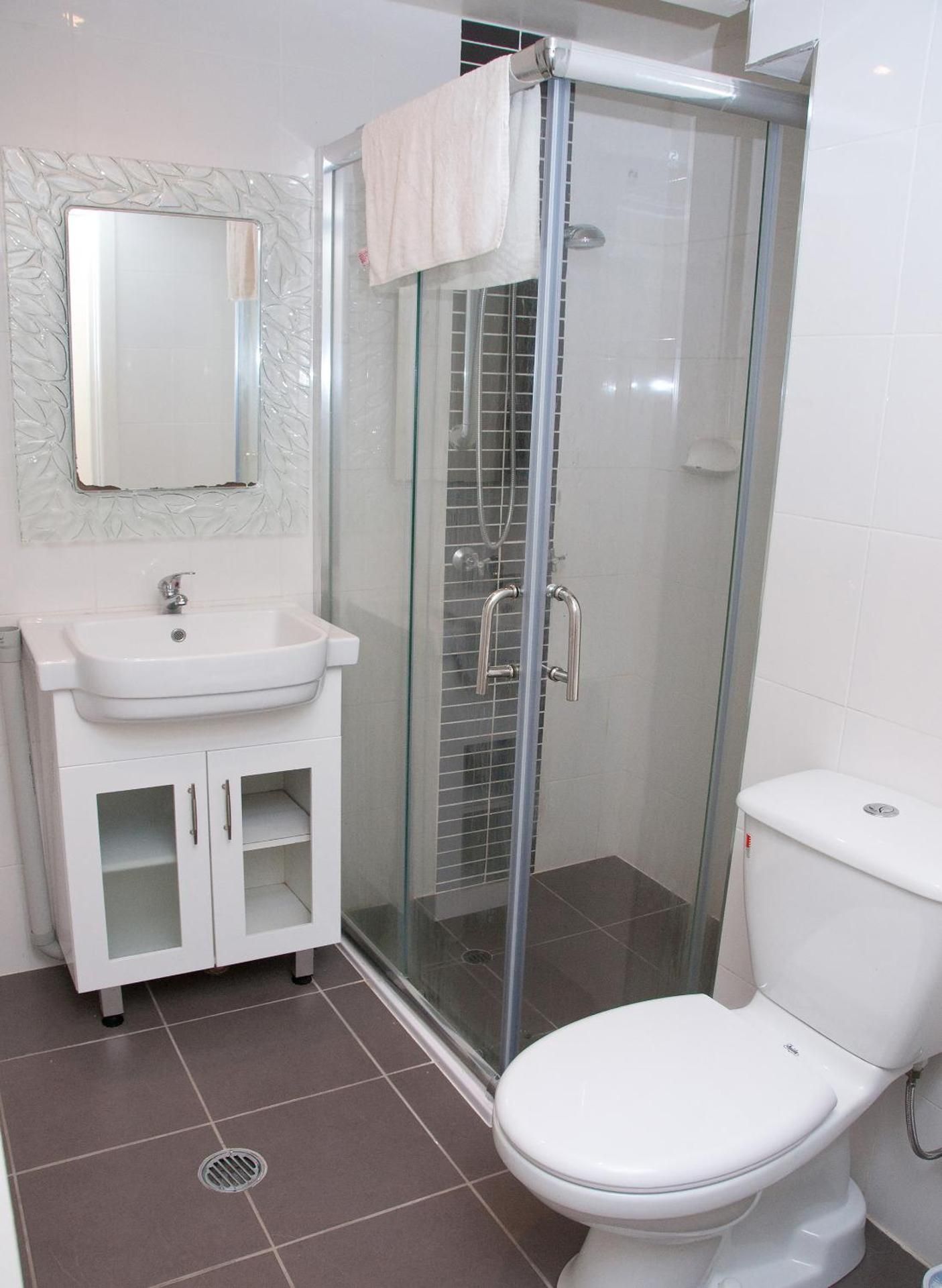 Apartment Three-Bedroom 