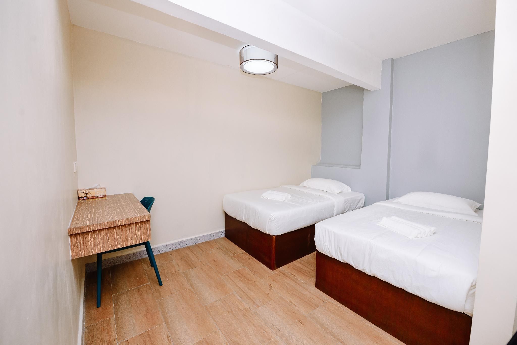 SemRock Hotel Twin Room without Window