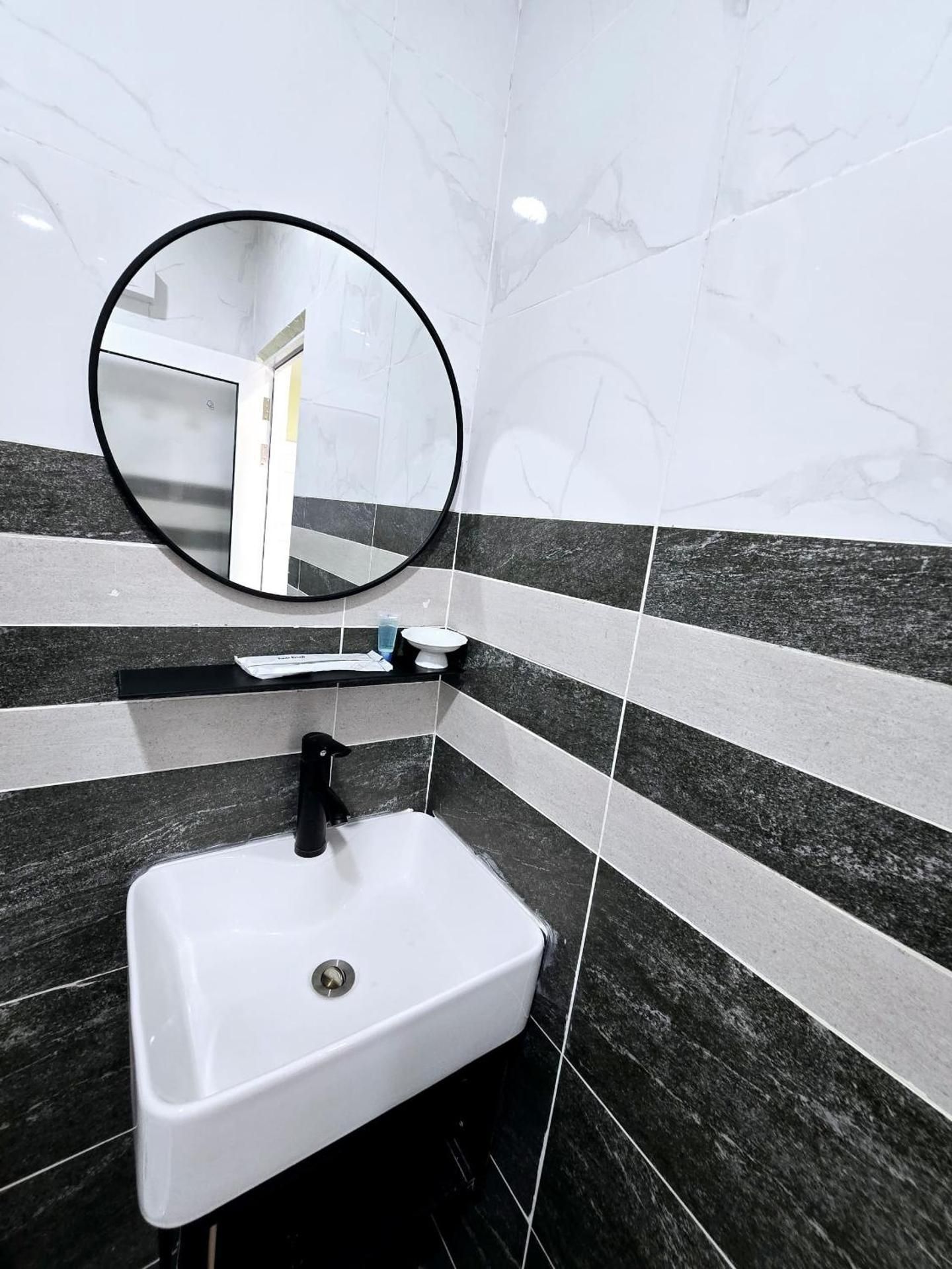 Grand Luxury Hotel Deluxe Family Room 2