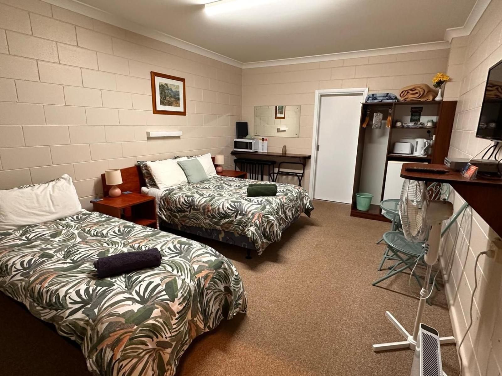 Deluxe Family Room
