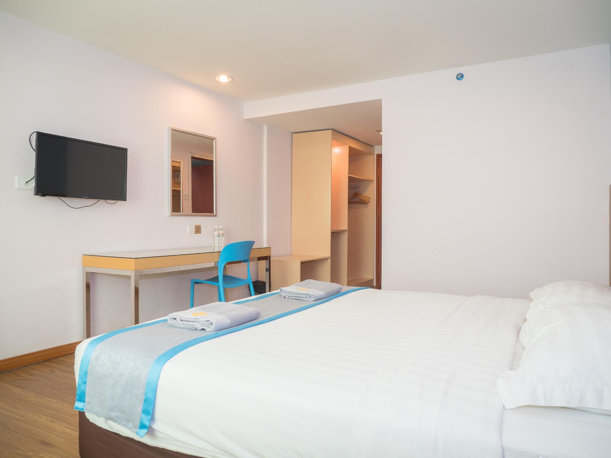 TD Mutiara Hotel Deluxe King 2