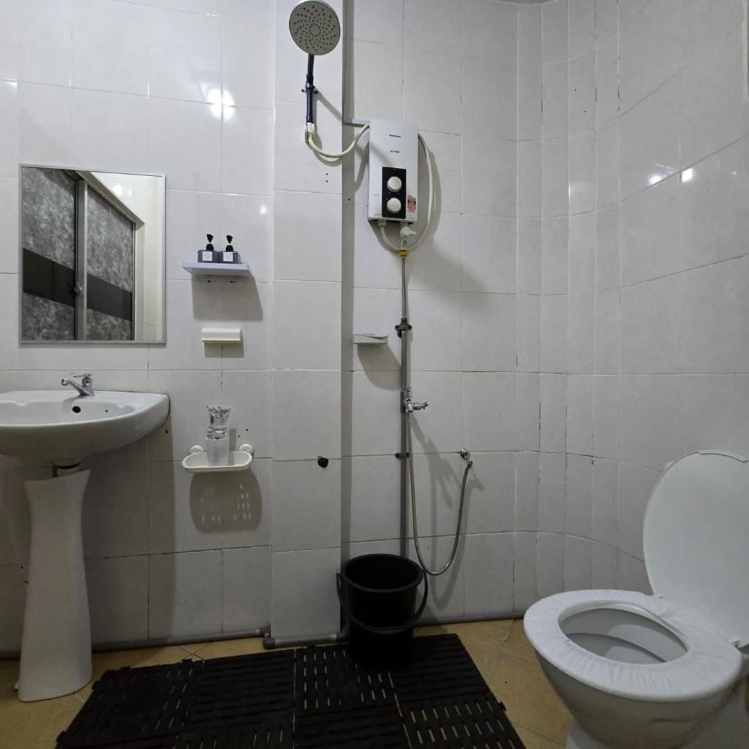 Triple Room with Private Bathroom