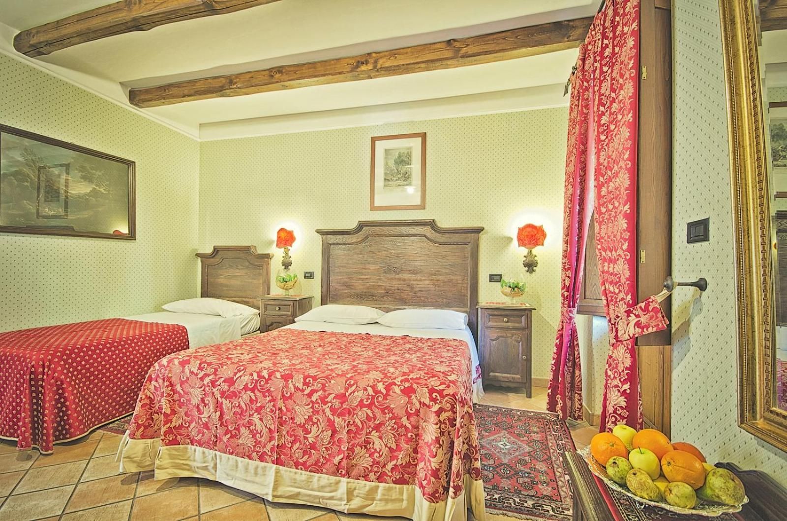 Triple Room