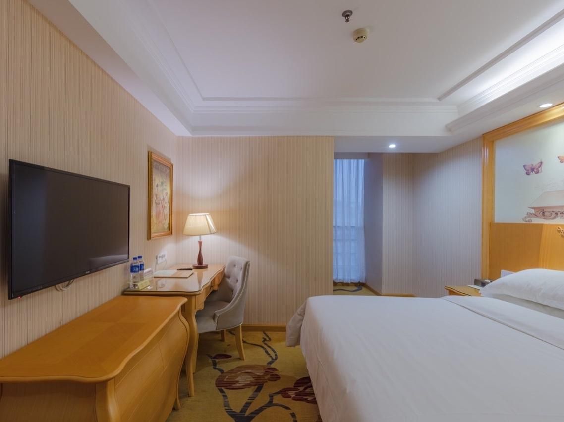 Vienna Hotel Guangdong Jiangmen Yingbin Avenue Vienna - Superior 1 Bed Room