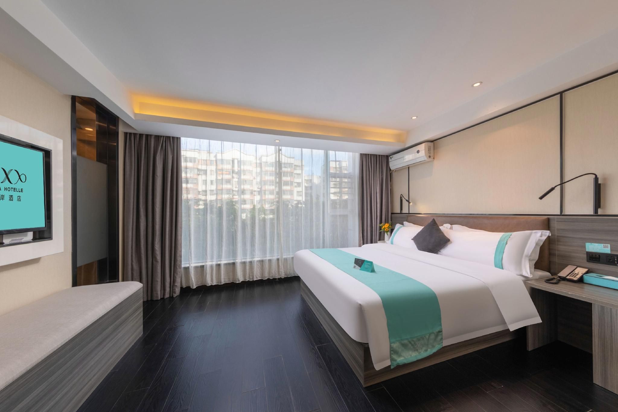 Xana - Deluxe Bed Room
