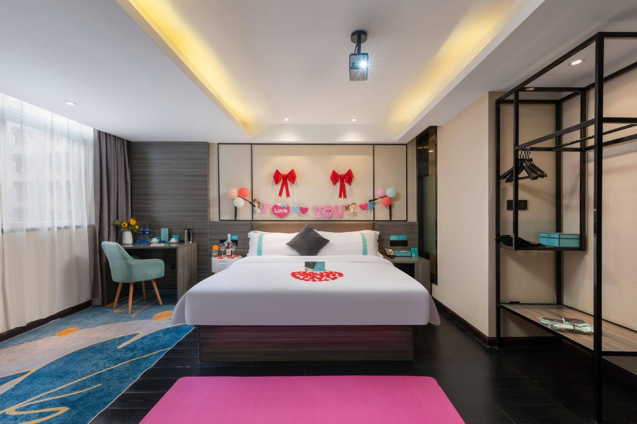 WH - Godness Romantic Bed Room