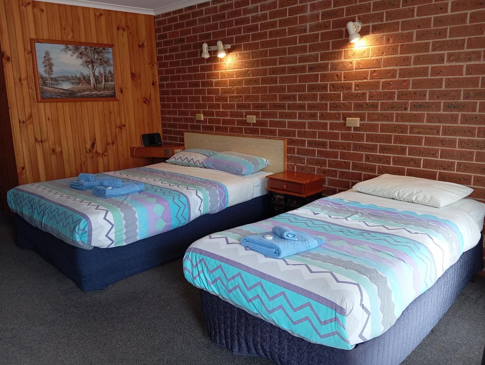 Basic Triple Room