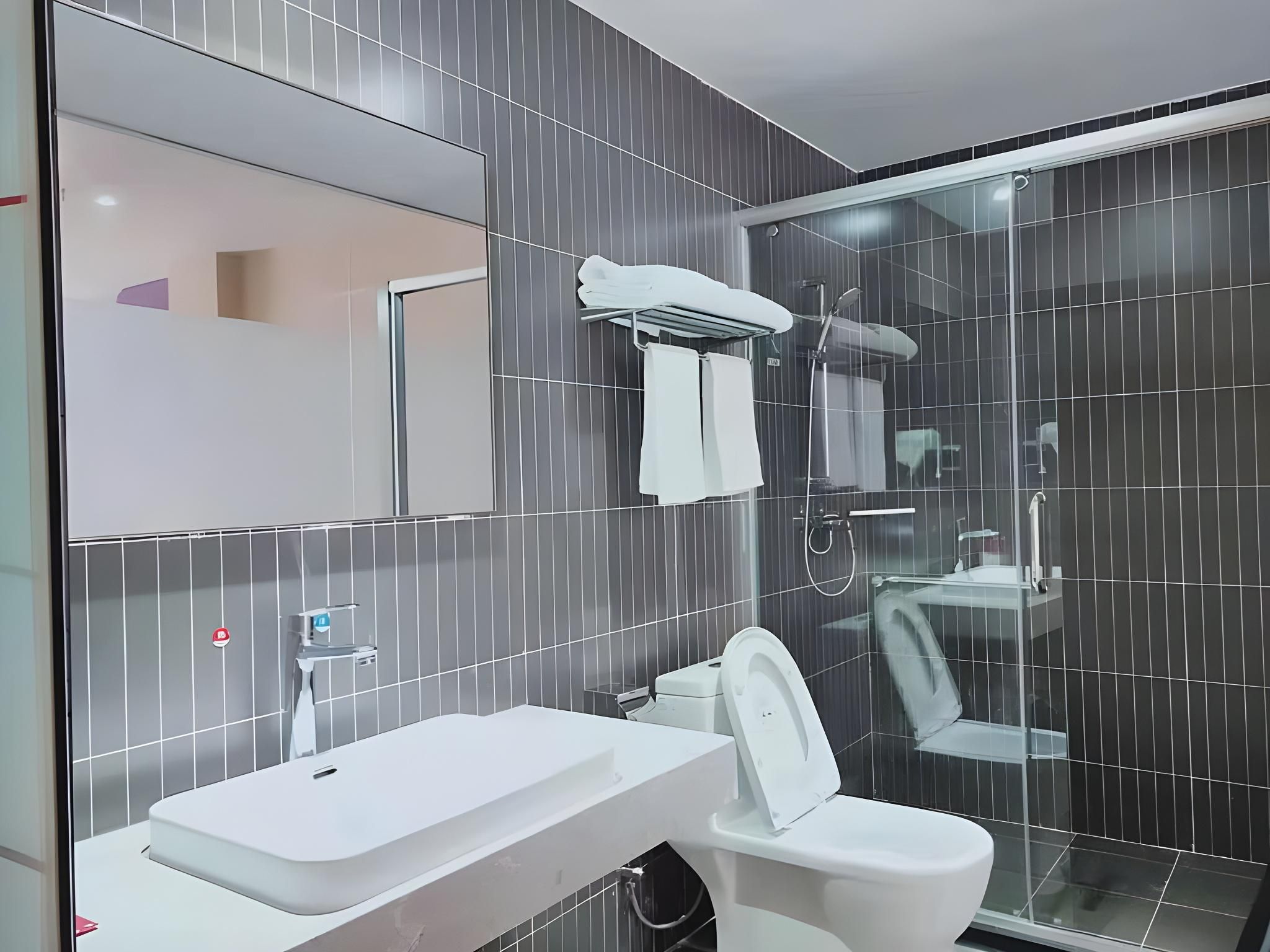 Custom Round Bed Room