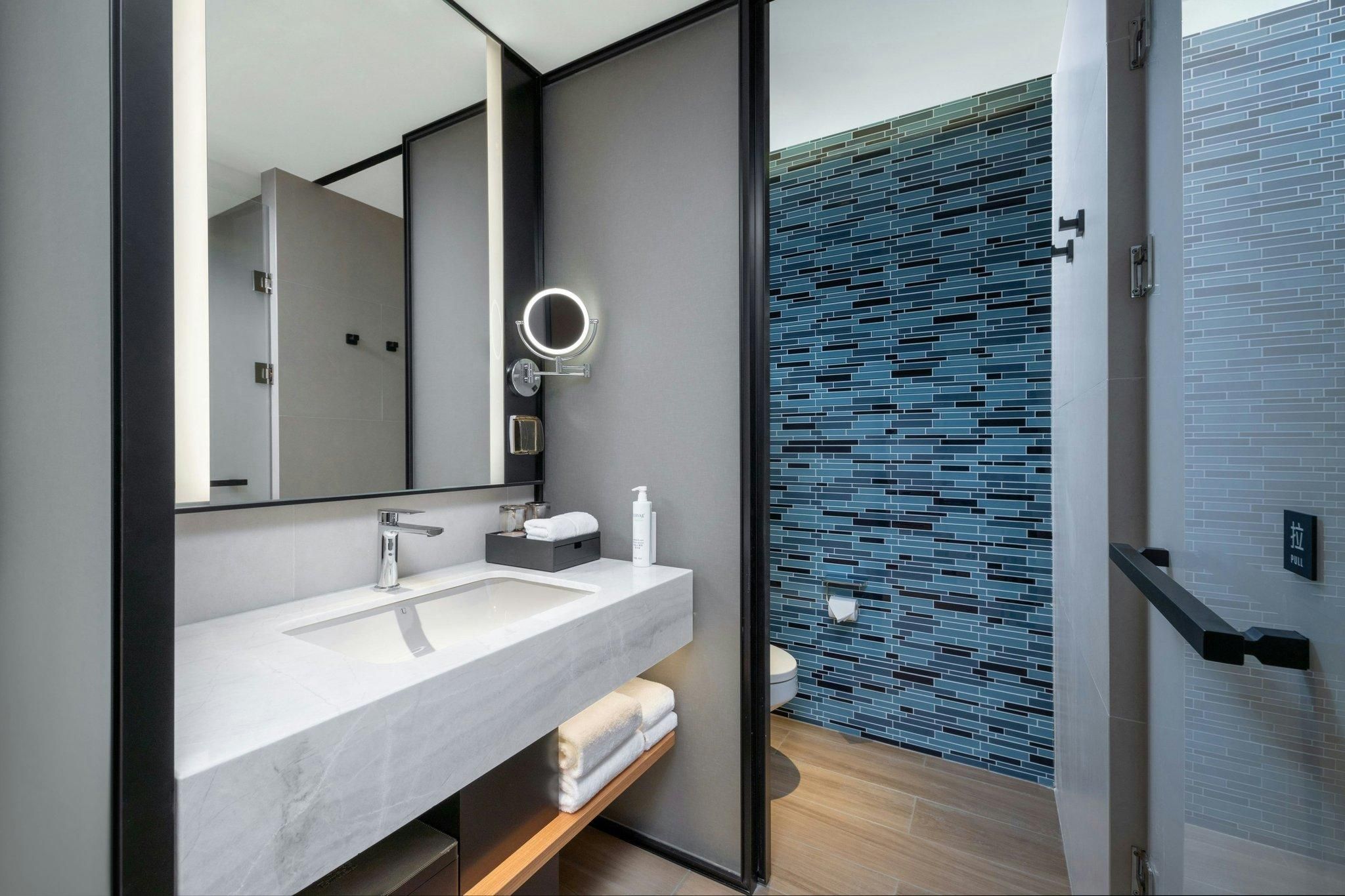 Business, Guest room, 2 Double, City view