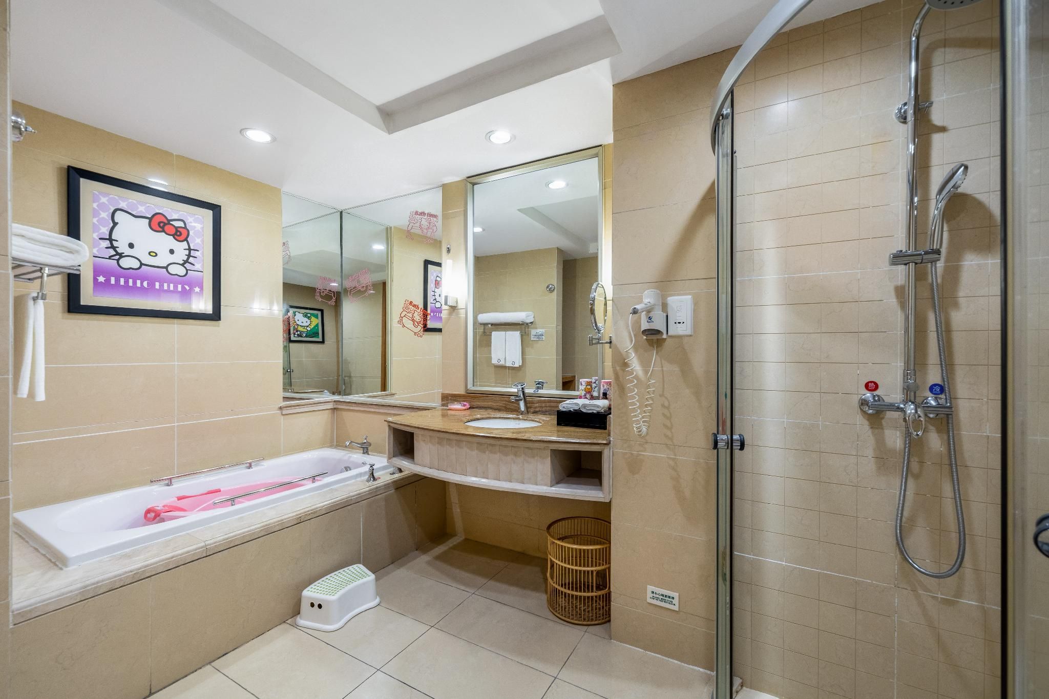 Familyn Kids Twin Room