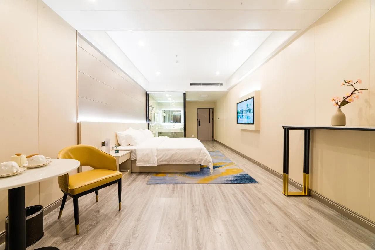 Pan Pacific Premier Room