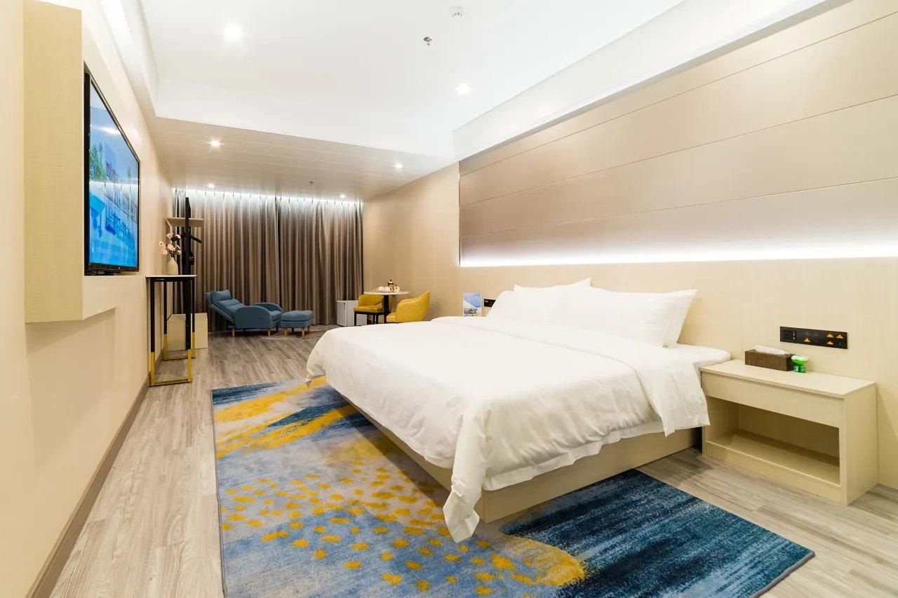 Pan Pacific Premier Room