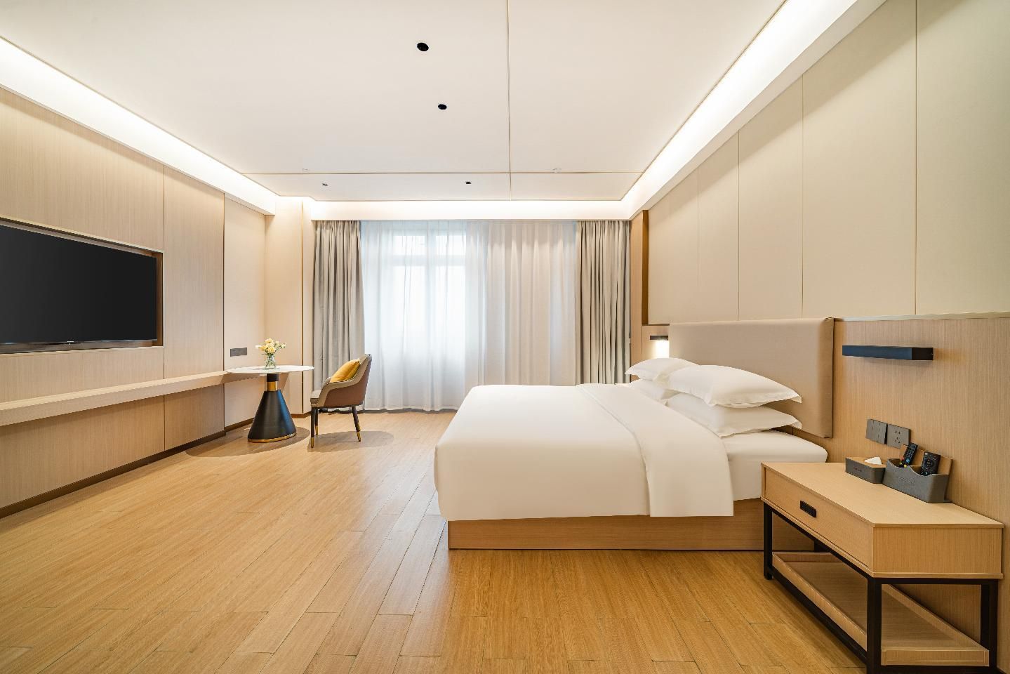 Dossen - Bed Room With City View