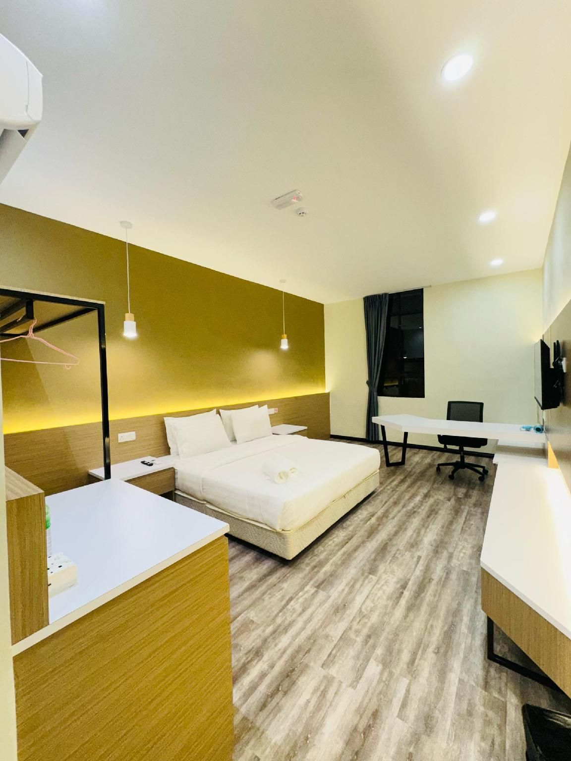 Star Hotel Deluxe King 3