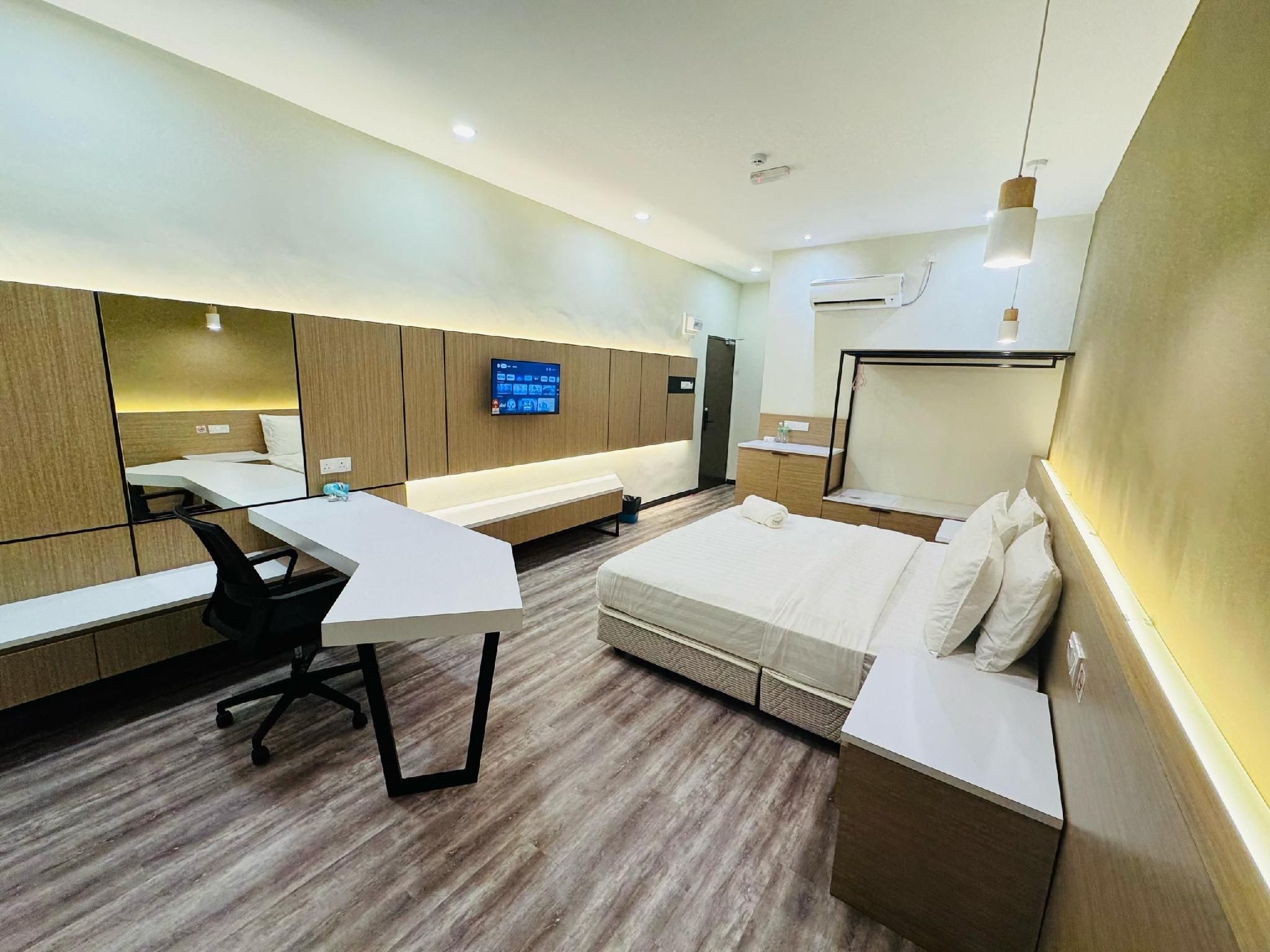 Star Hotel Deluxe King