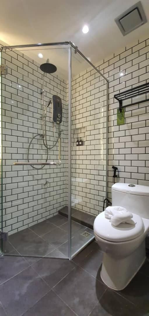 VISTA HOTEL Cozy Twin Non Window 3