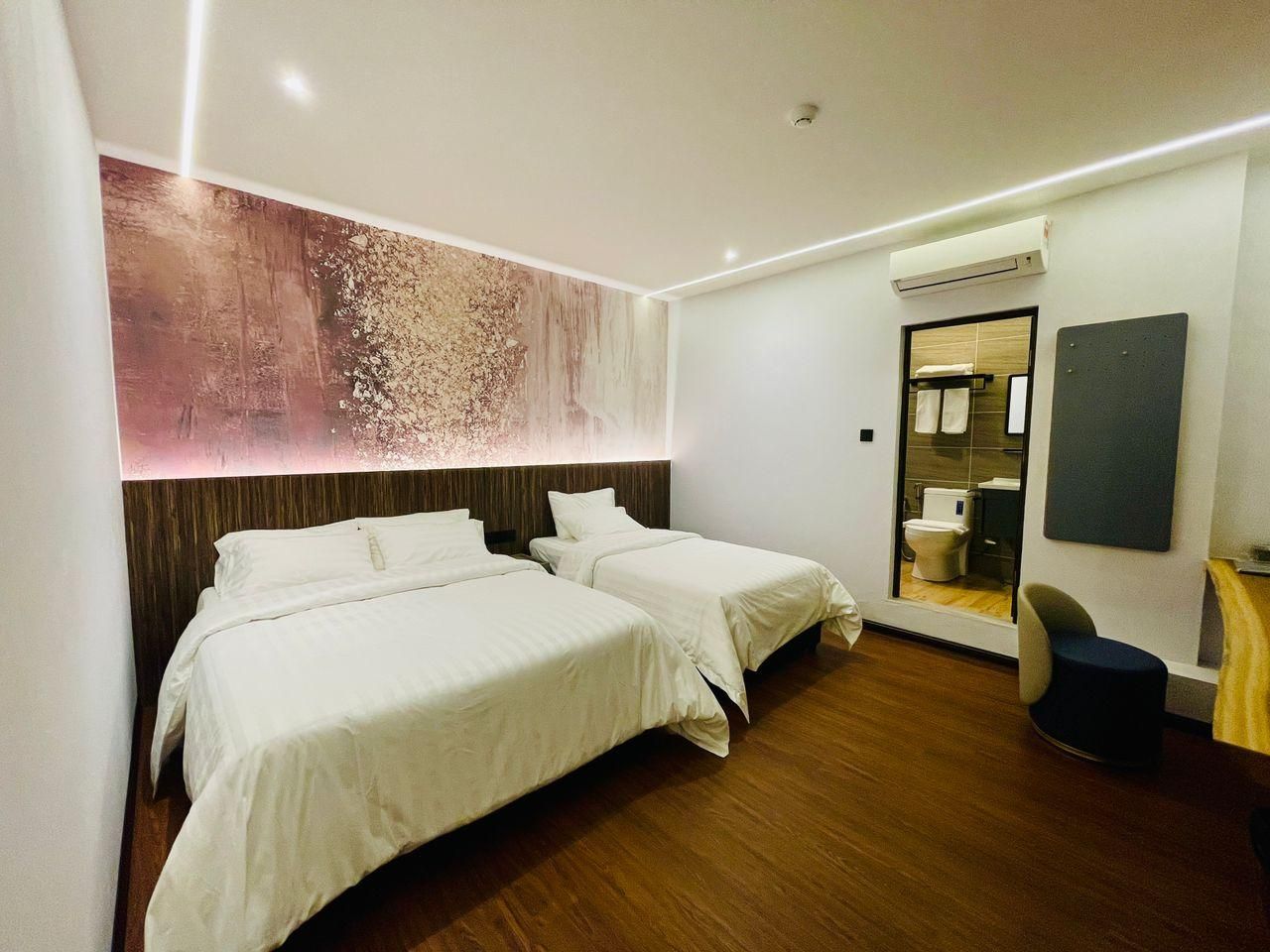 Superior Family Room