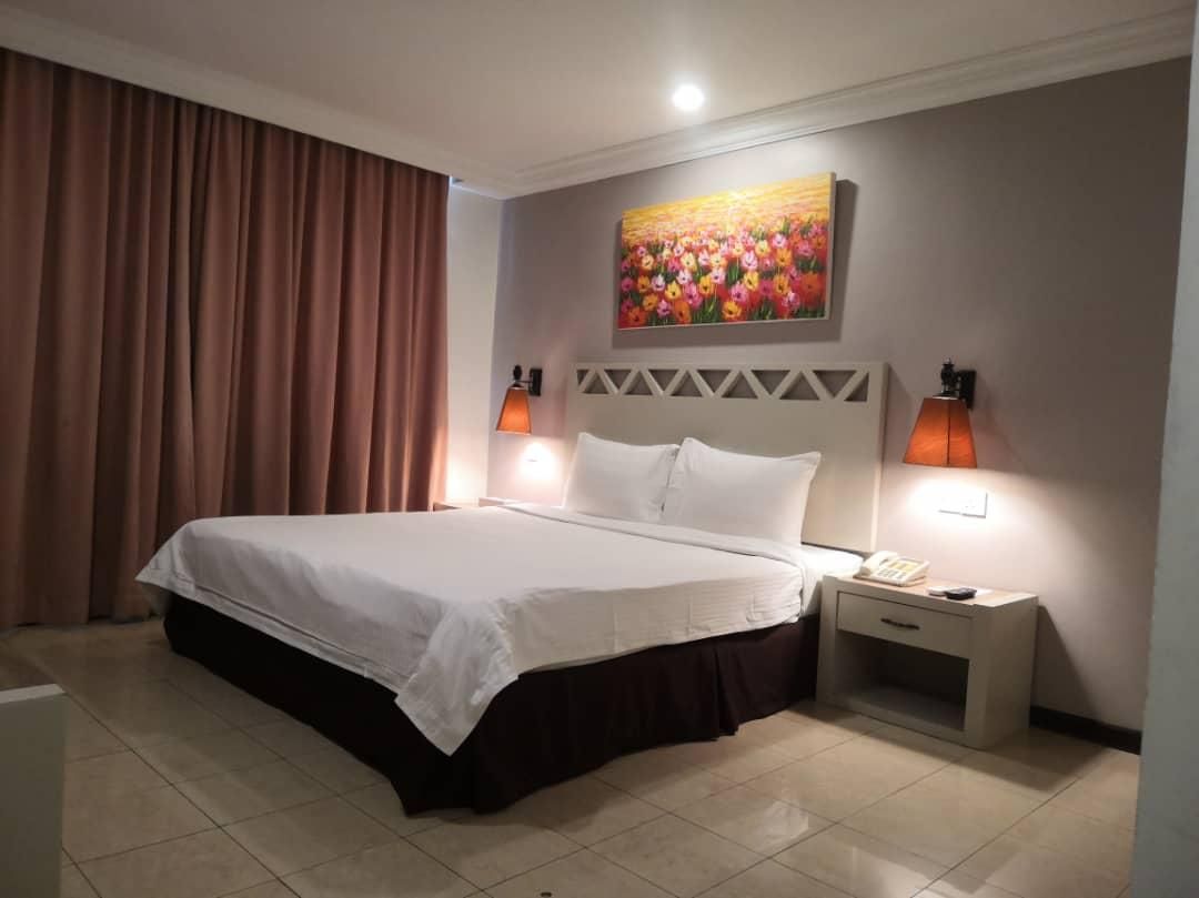 Standard King Room Without Window