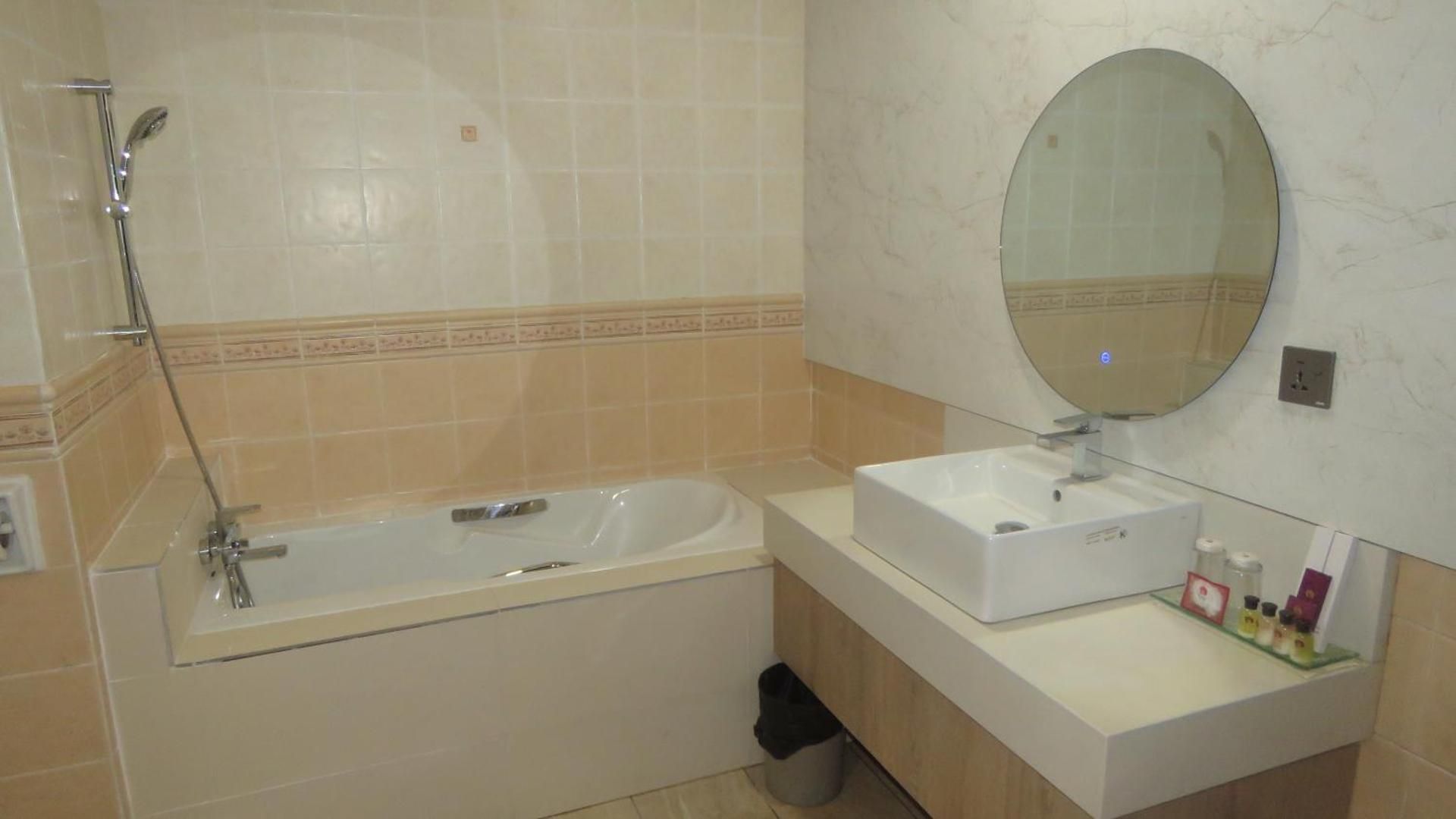 Heritage Hotel Deluxe King Room