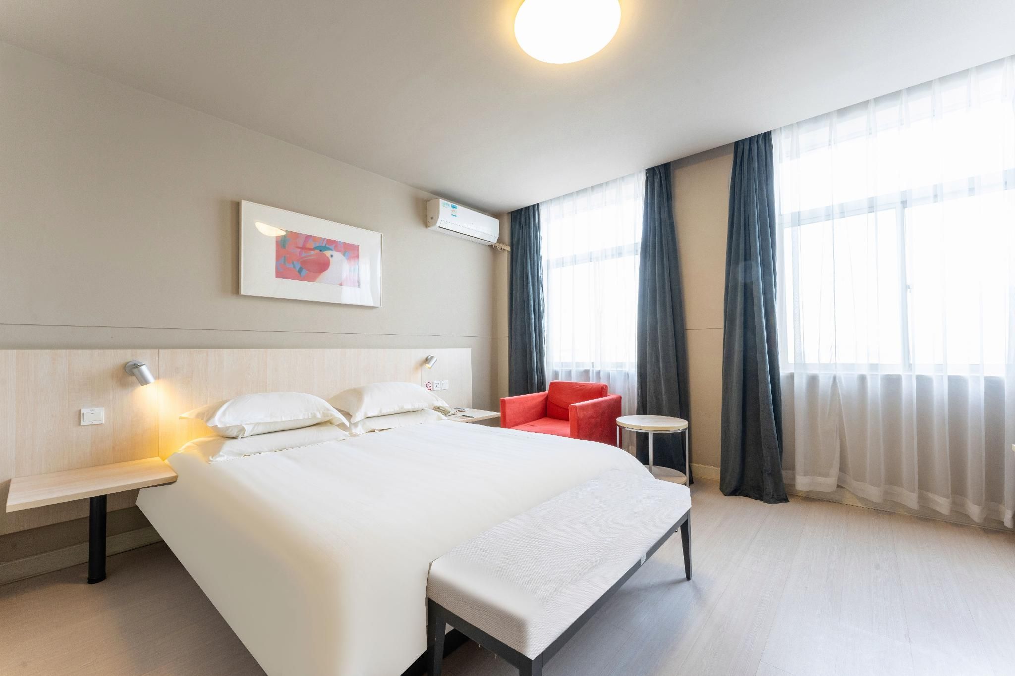 WH - Superior Bed Room