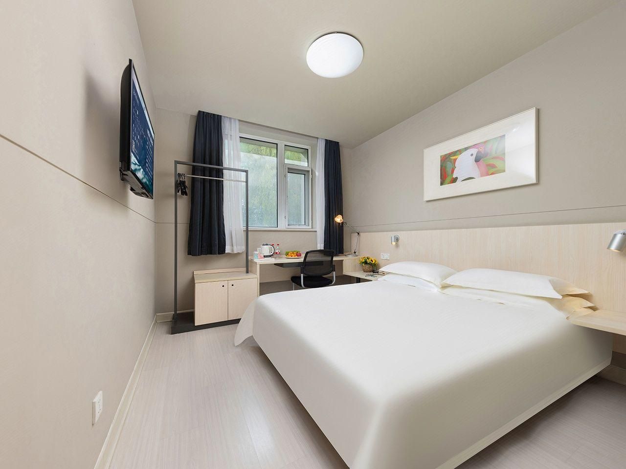 WH - Superior Bed Room