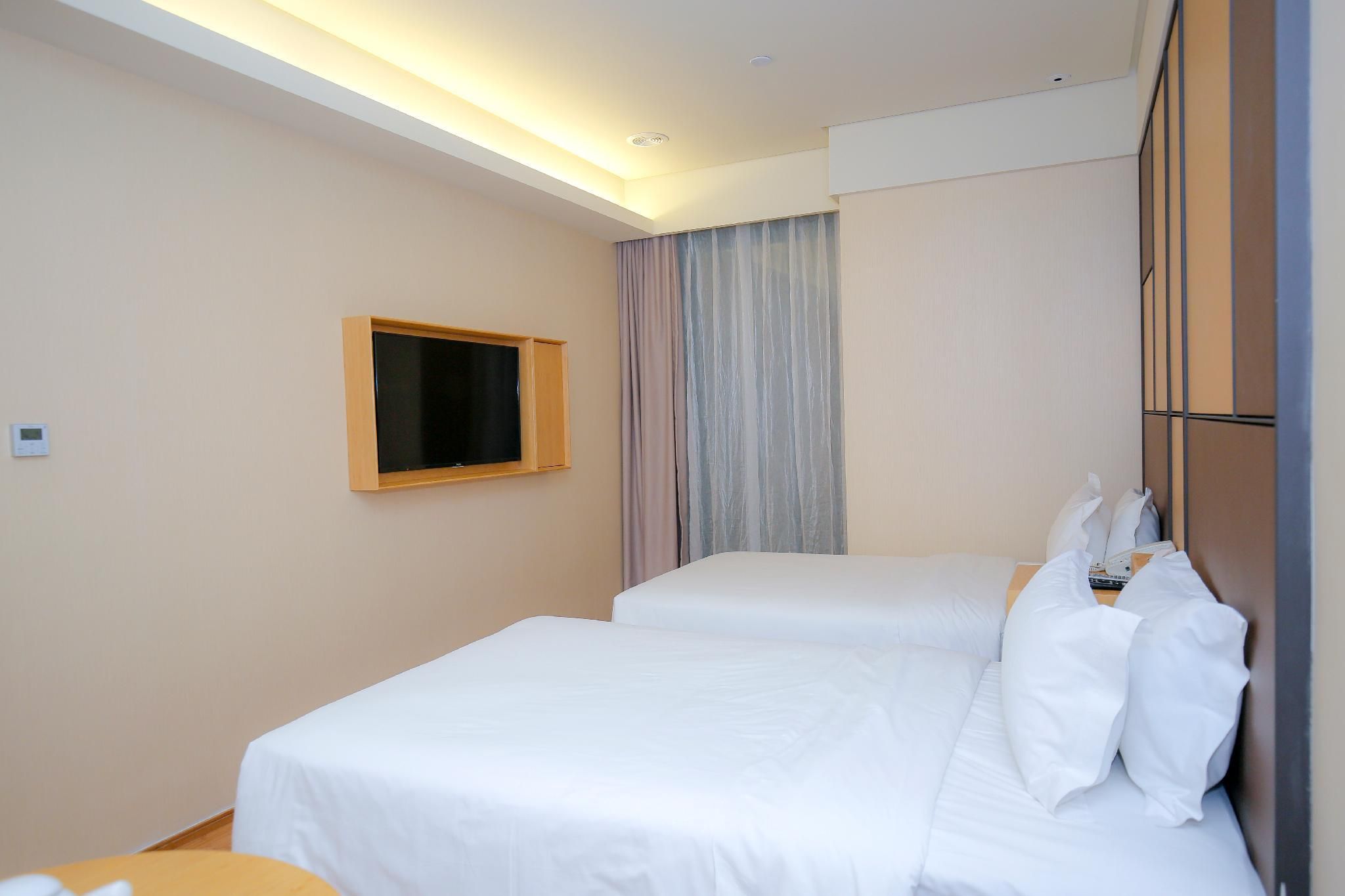 Huazhu - Twin Room A