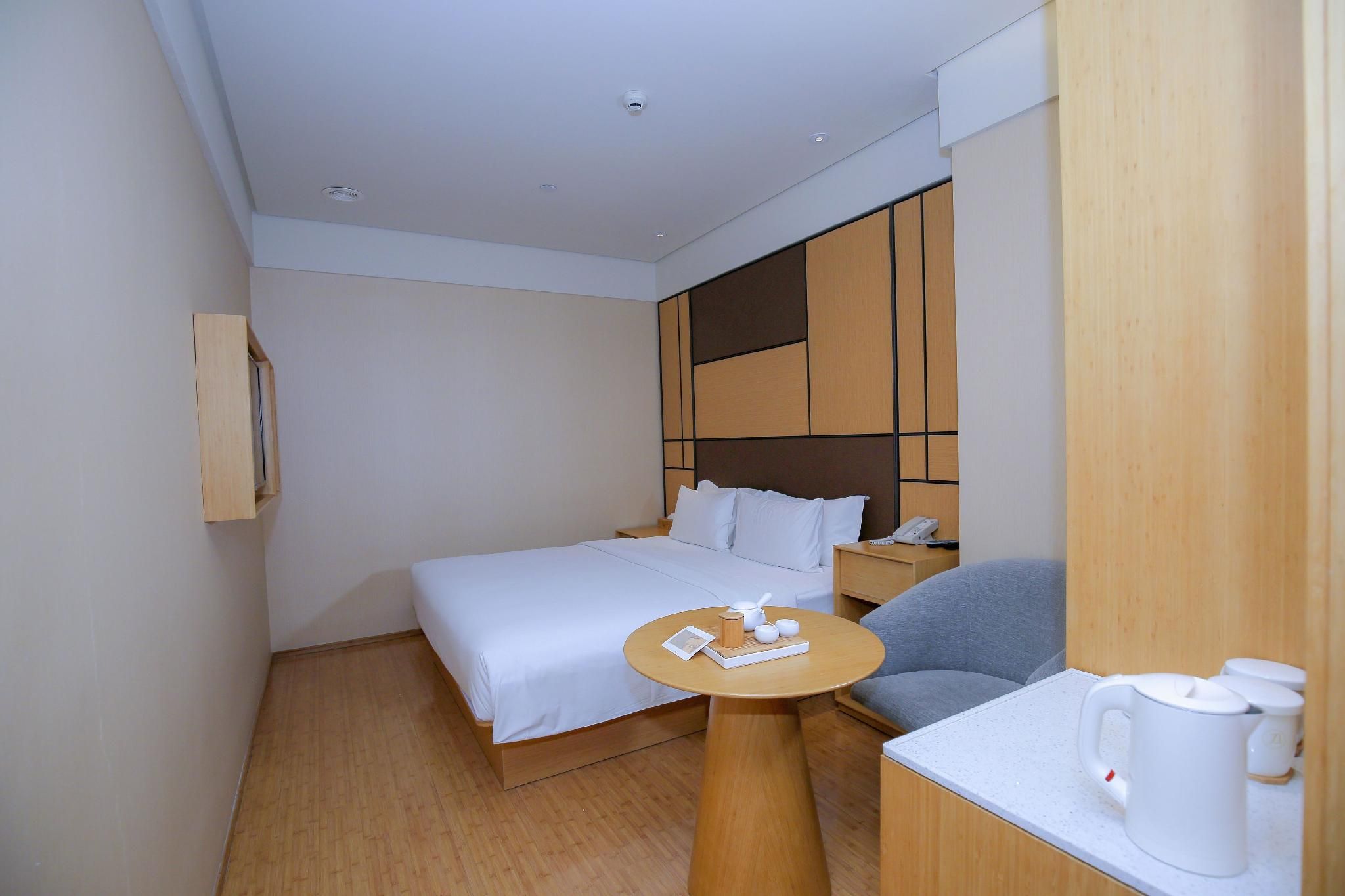 Superior Double Room A without window