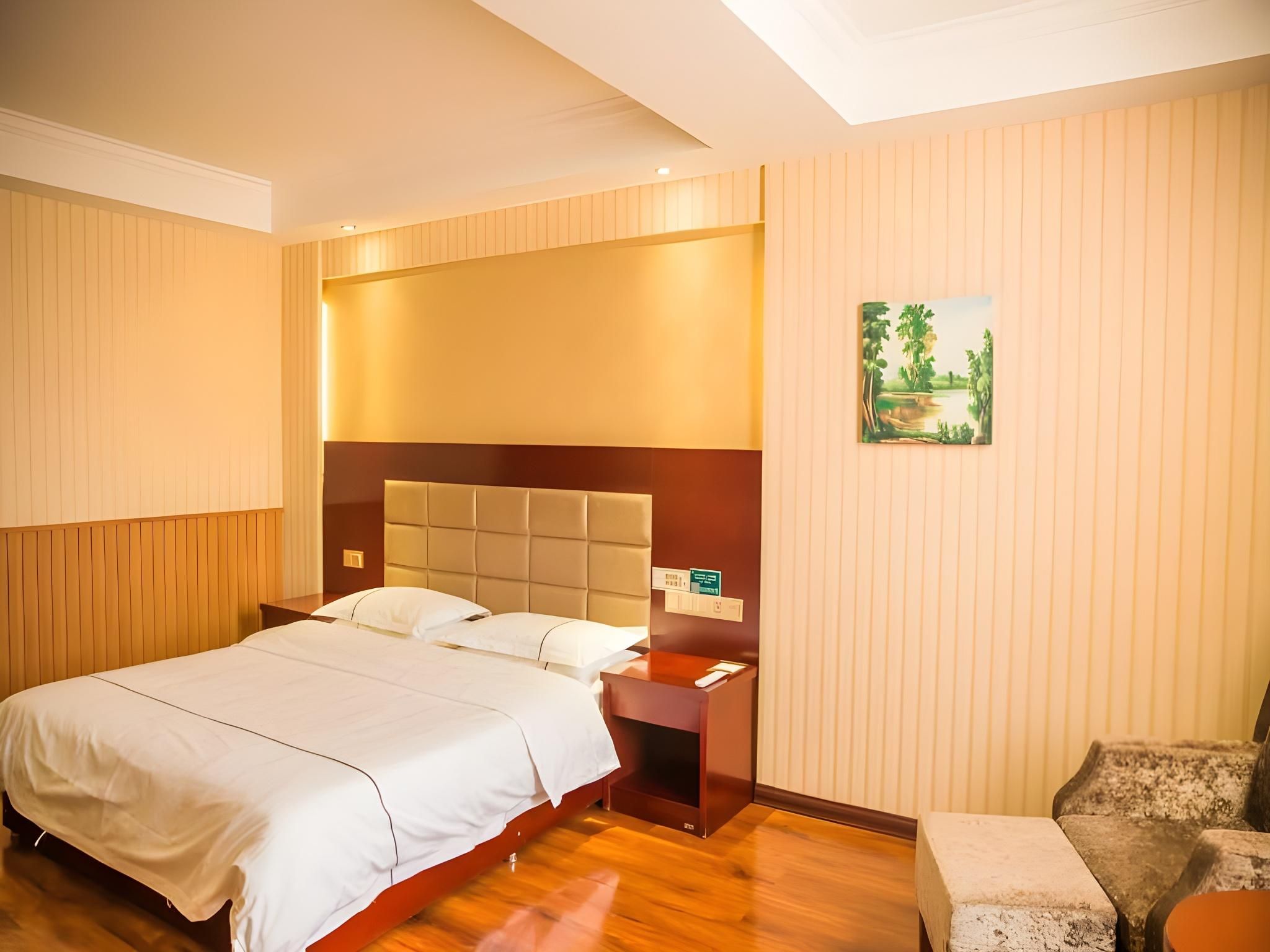 GTR - Guest Room with One 1.8M Bed
