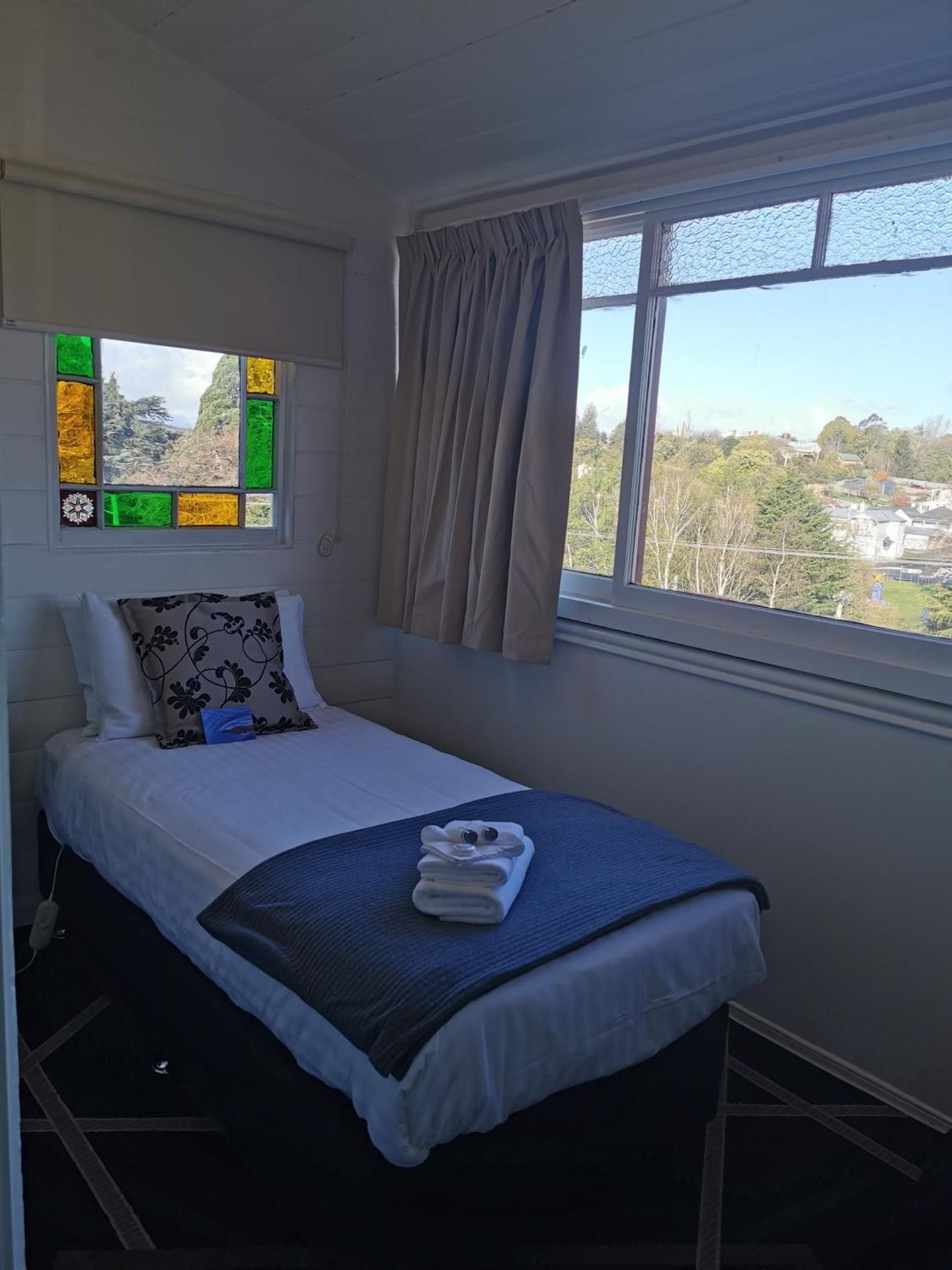 Twin Room with enclosed sitting area