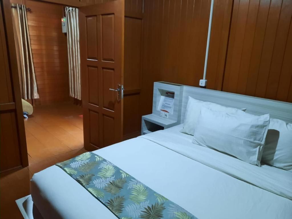 Granada Inn Palu Double or Twin Room